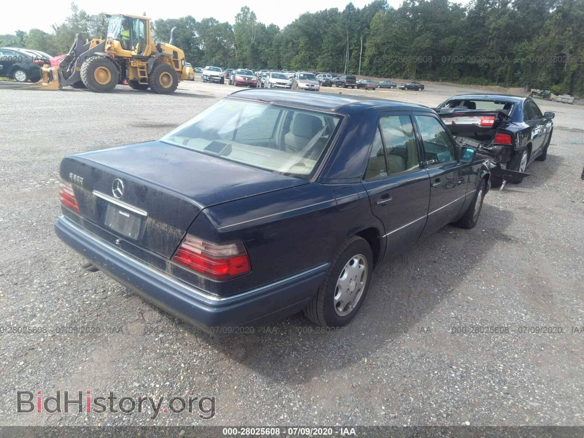 1994 MERCEDES-BENZ E - VIN: WDBEA32E9RC149241 - Фото 4