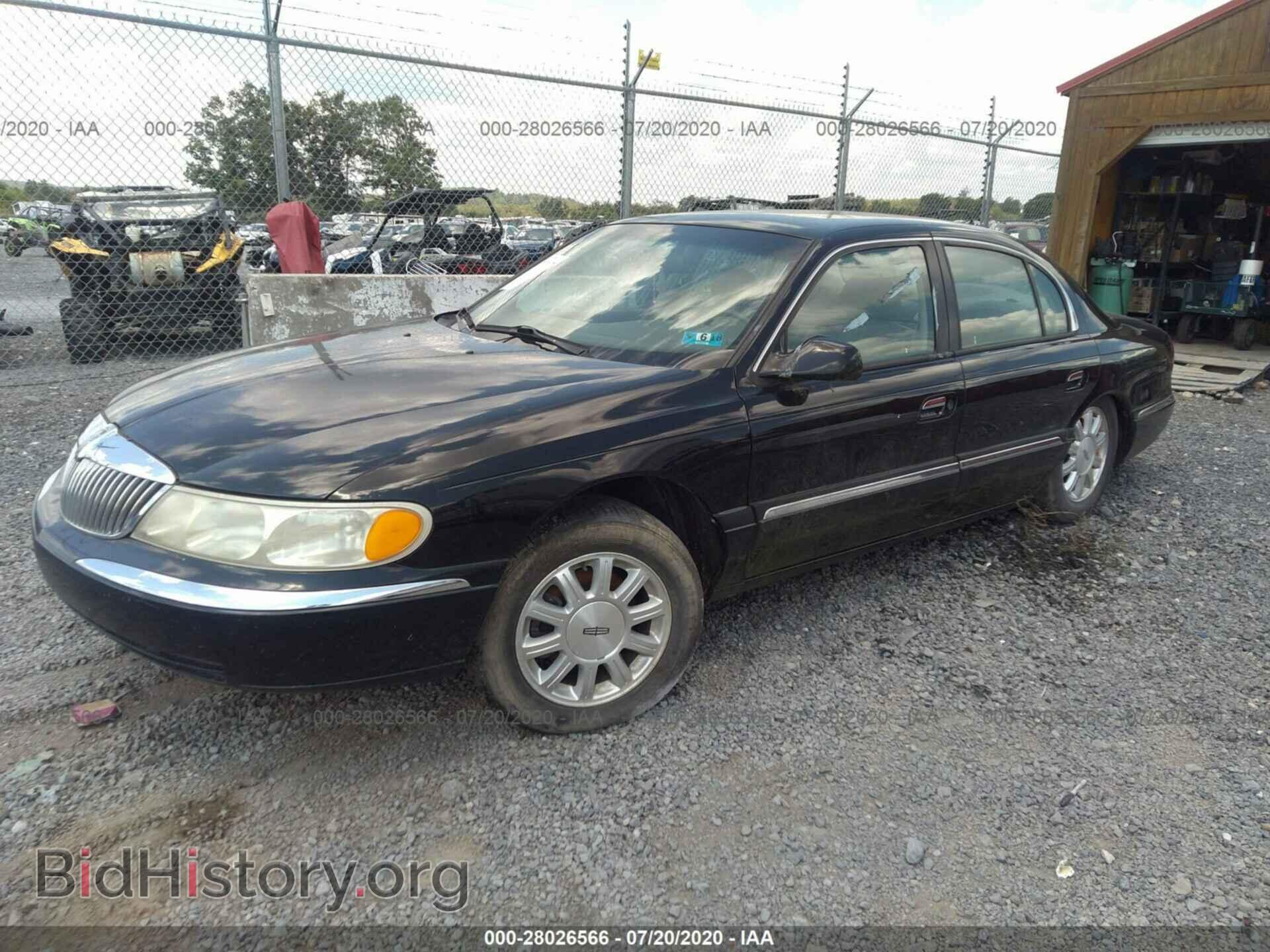 2000 LINCOLN CONTINENTAL - VIN: 1LNHM97V2YY795090 - Фото 2