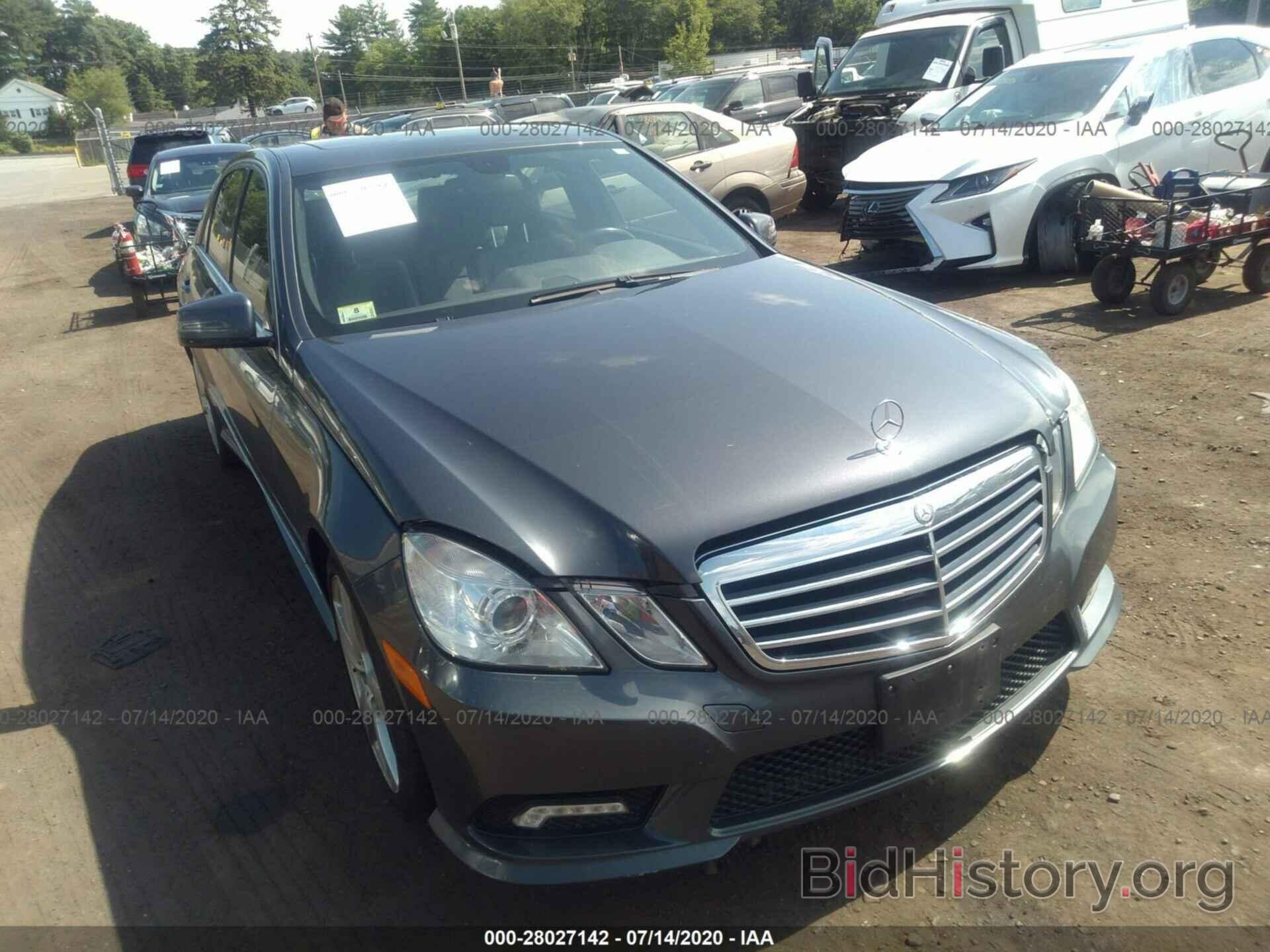 Photo WDDHF8HB3BA430209 - MERCEDES-BENZ E-CLASS 2011