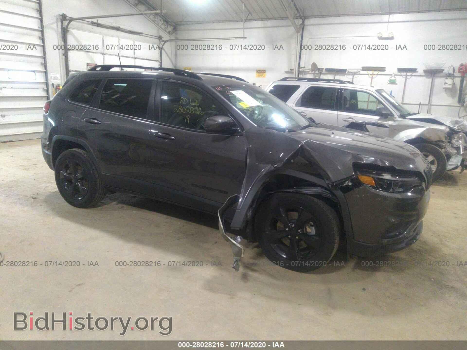 Photo 1C4PJMLB2KD489576 - JEEP CHEROKEE 2019