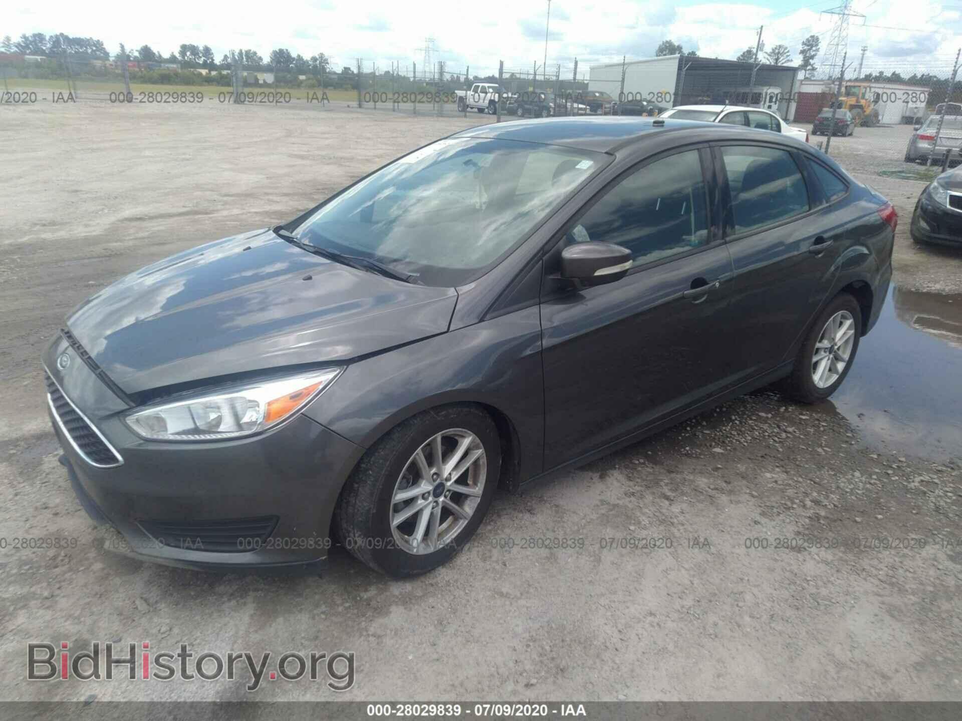 2017 FORD FOCUS - VIN: 1FADP3F28HL251422 - Фото 2