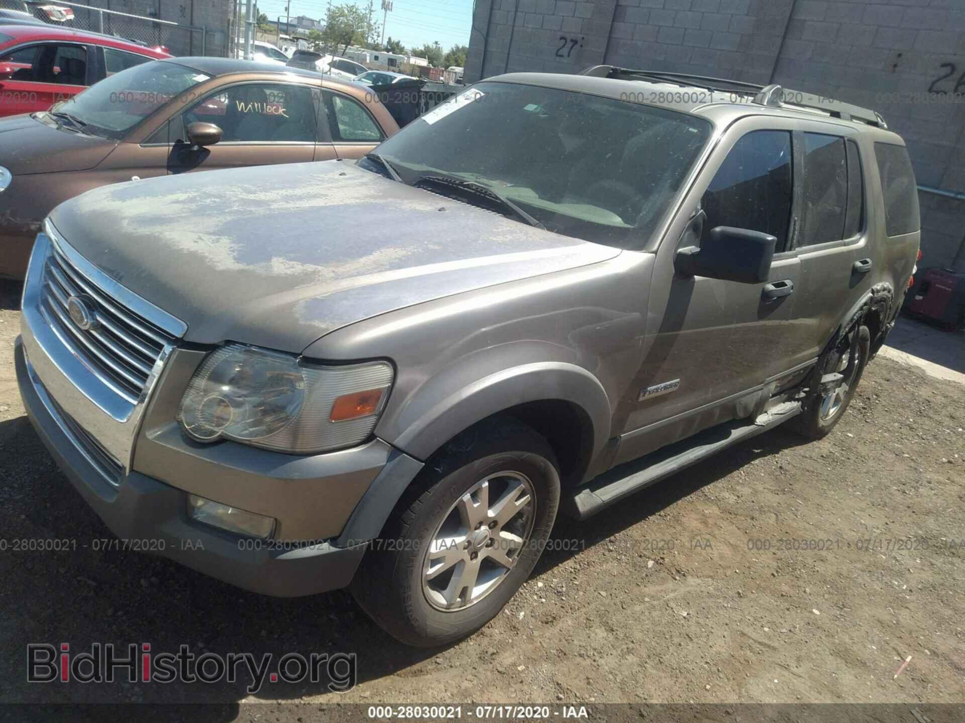 2006 FORD EXPLORER - VIN: 1FMEU638X6UB46529 - Фото 2