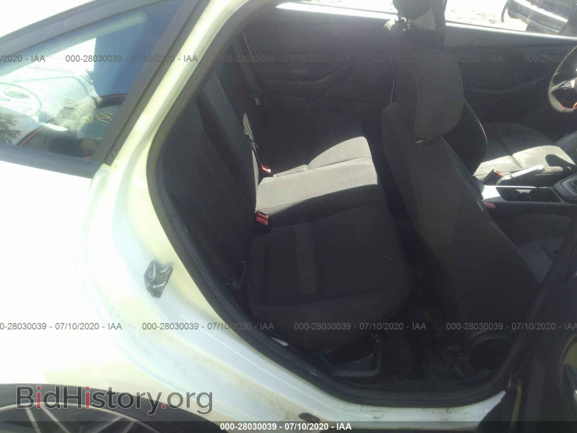 2017 FORD FOCUS - VIN: 1FADP3E24HL323024 - Фото 8