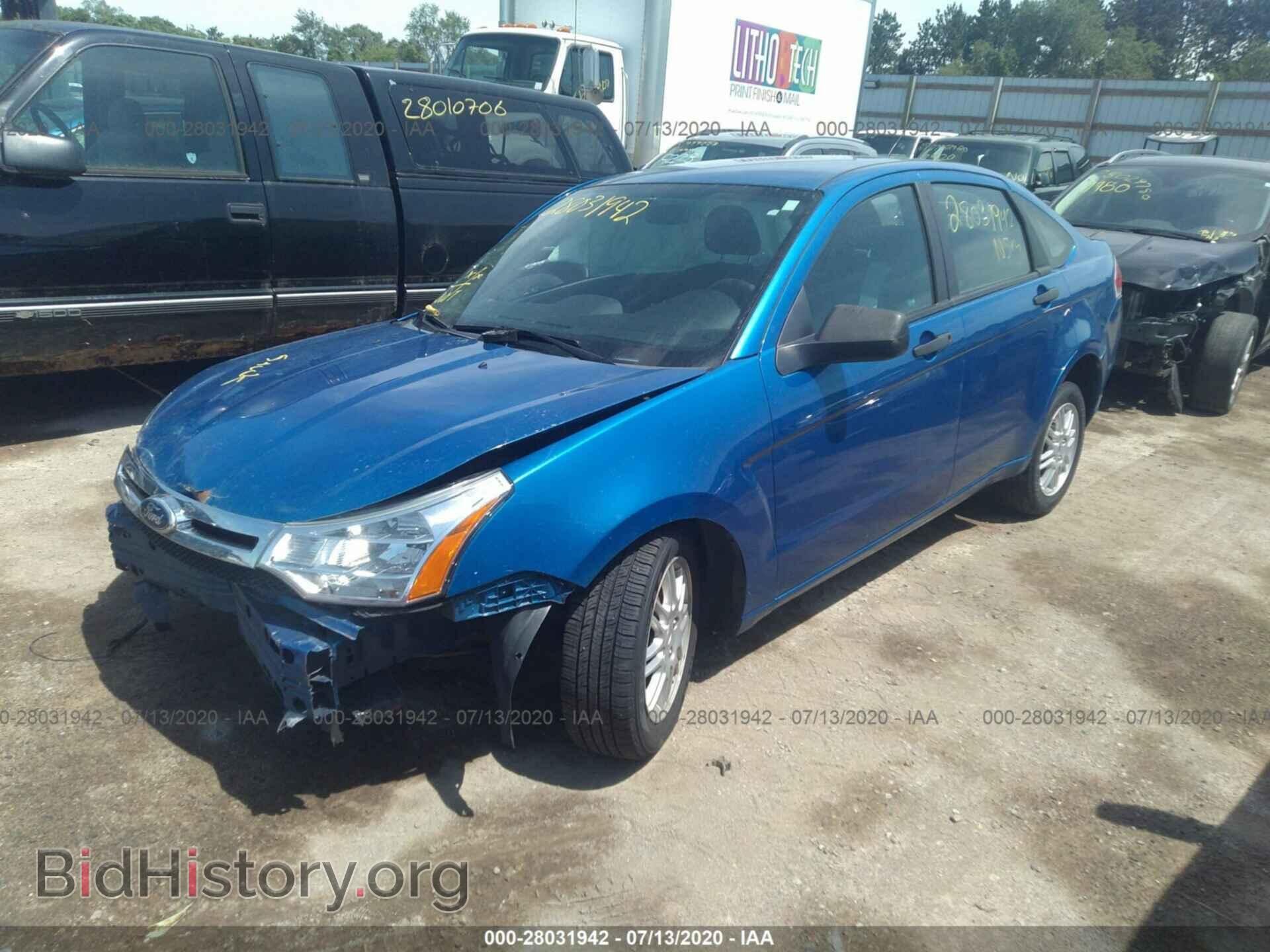 2011 FORD FOCUS - VIN: 1FAHP3FN5BW106985 - Photo 2