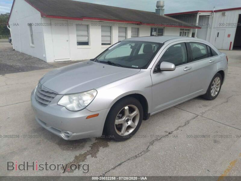 2010 Chrysler SEBRING (VIN 1C3CC5FB6AN152612) — фото 2 из 11