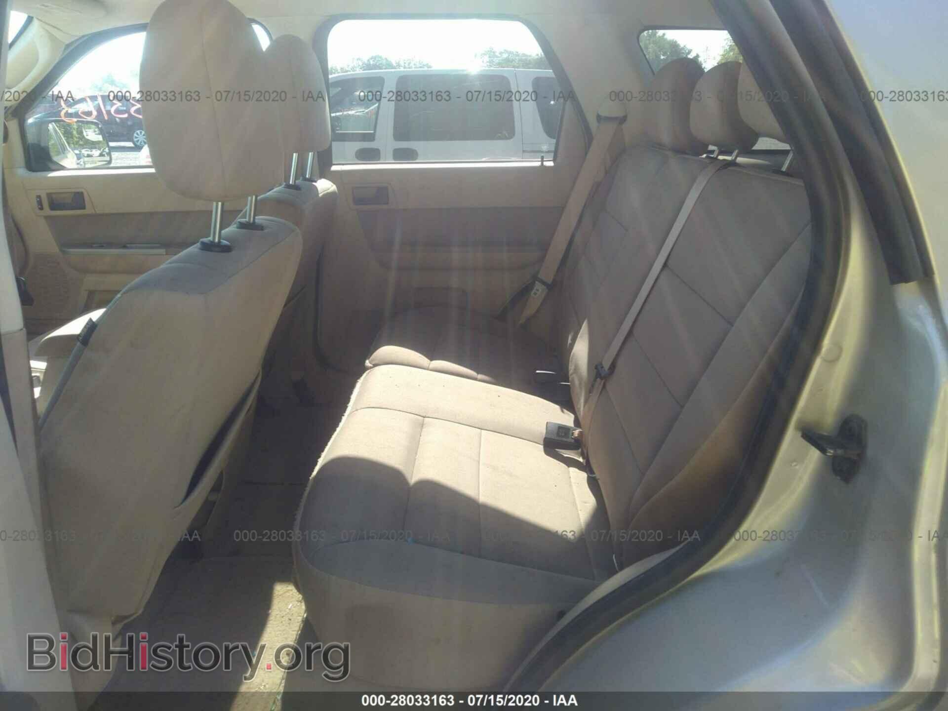 2011 FORD ESCAPE - VIN: 1FMCU9DG8BKA54226 - Фото 8