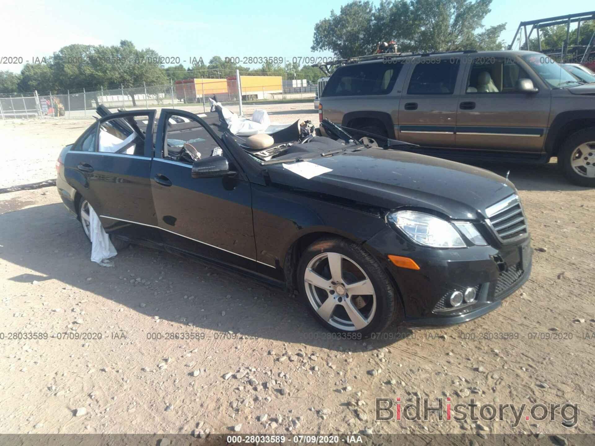 Photo WDDHF8HB4AA165721 - MERCEDES-BENZ E-CLASS 2010