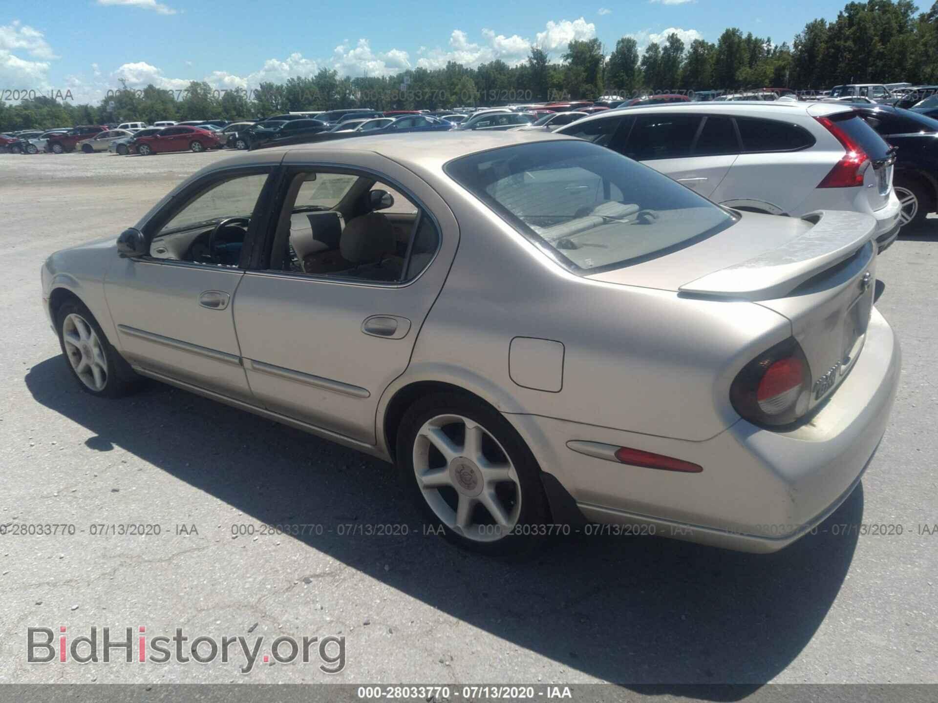 2000 NISSAN MAXIMA - VIN: JN1CA31D8YT556745 - Фото 3