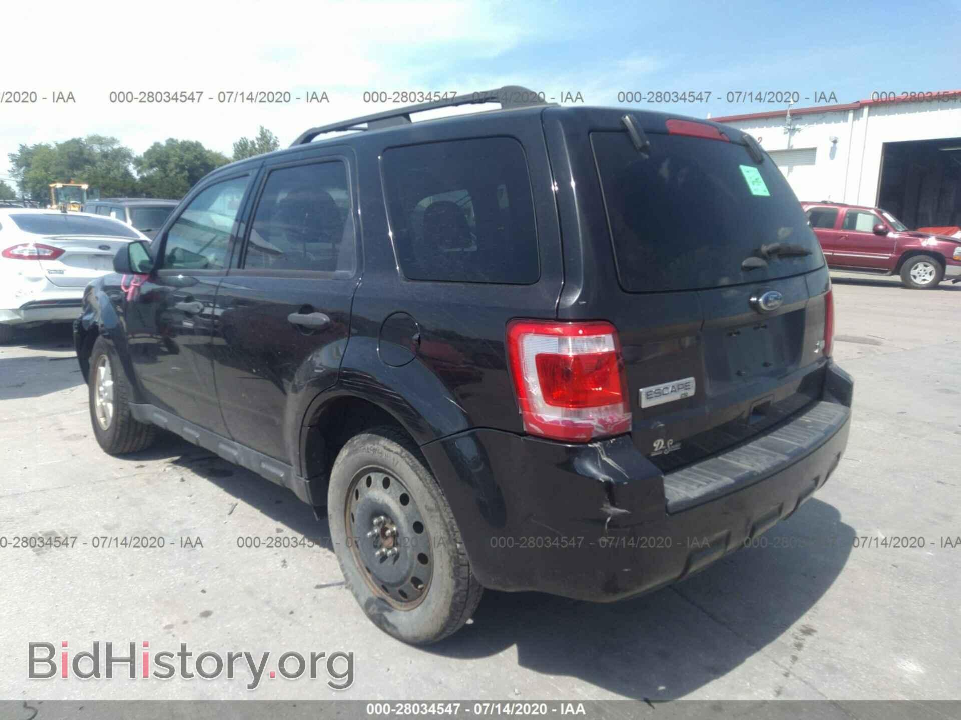 2011 FORD ESCAPE - VIN: 1FMCU0DGXBKB83063 - Фото 3