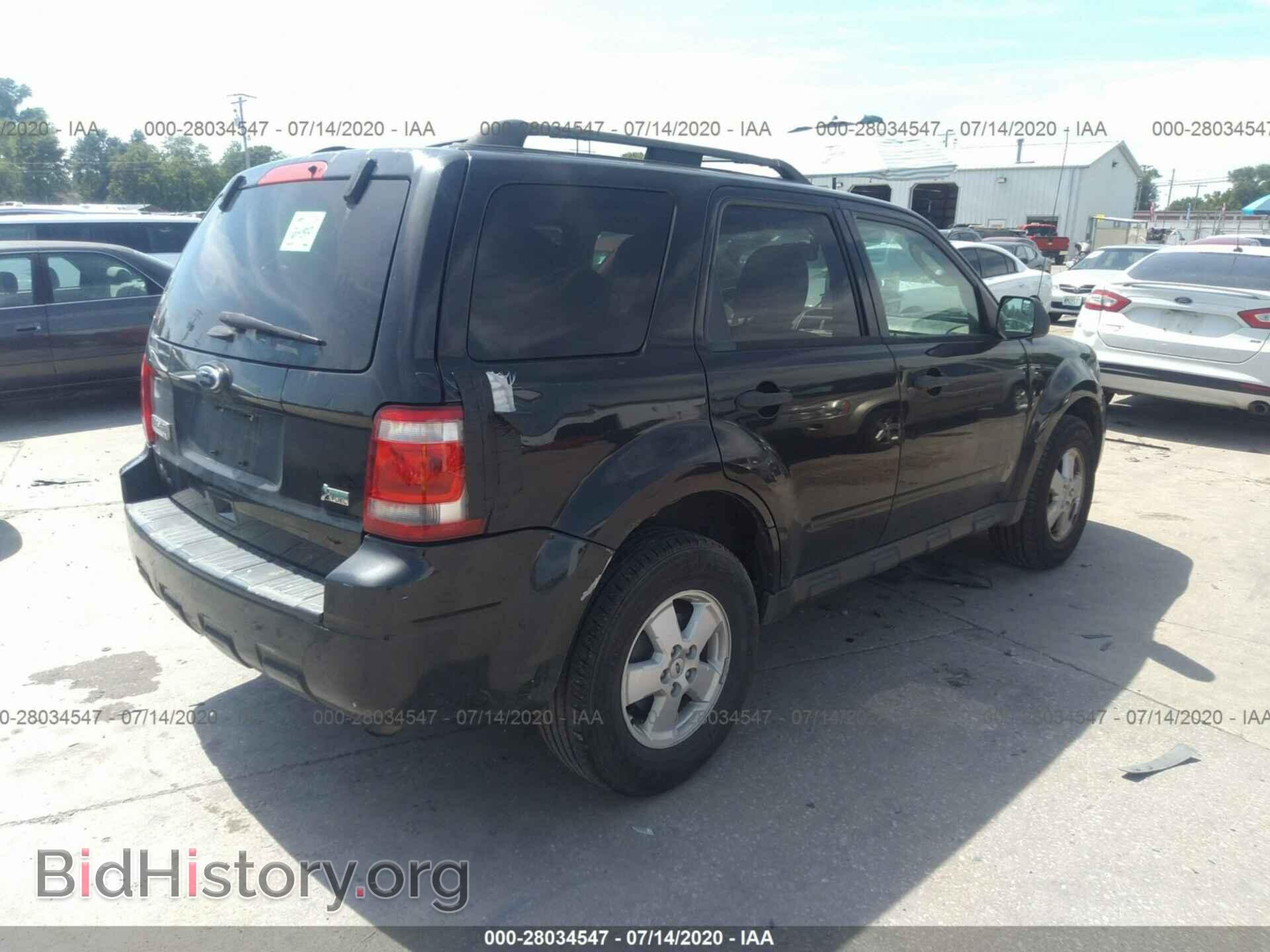 2011 FORD ESCAPE - VIN: 1FMCU0DGXBKB83063 - Фото 4