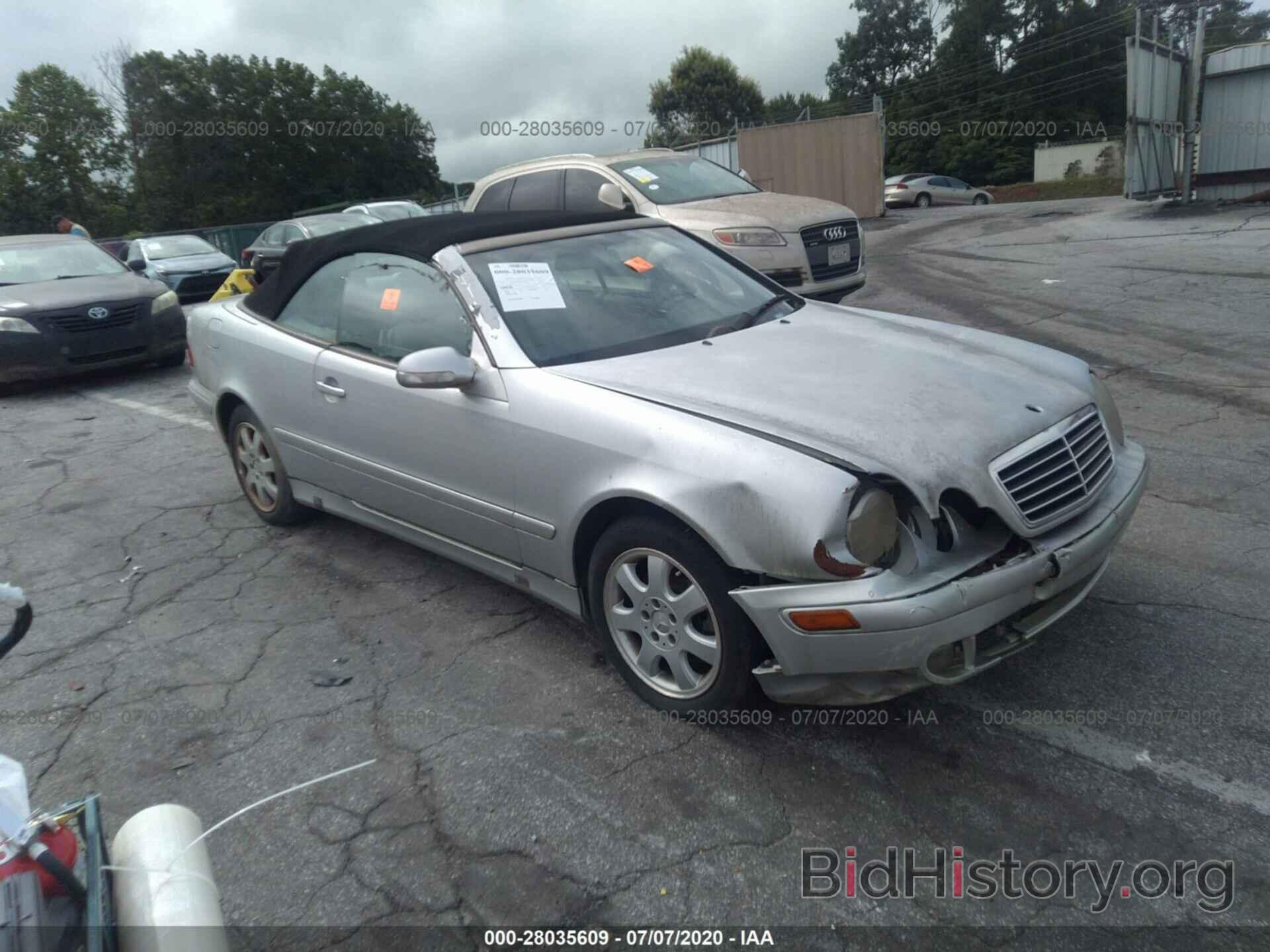 Photo WDBLK65G41T056831 - MERCEDES-BENZ CLK 2001