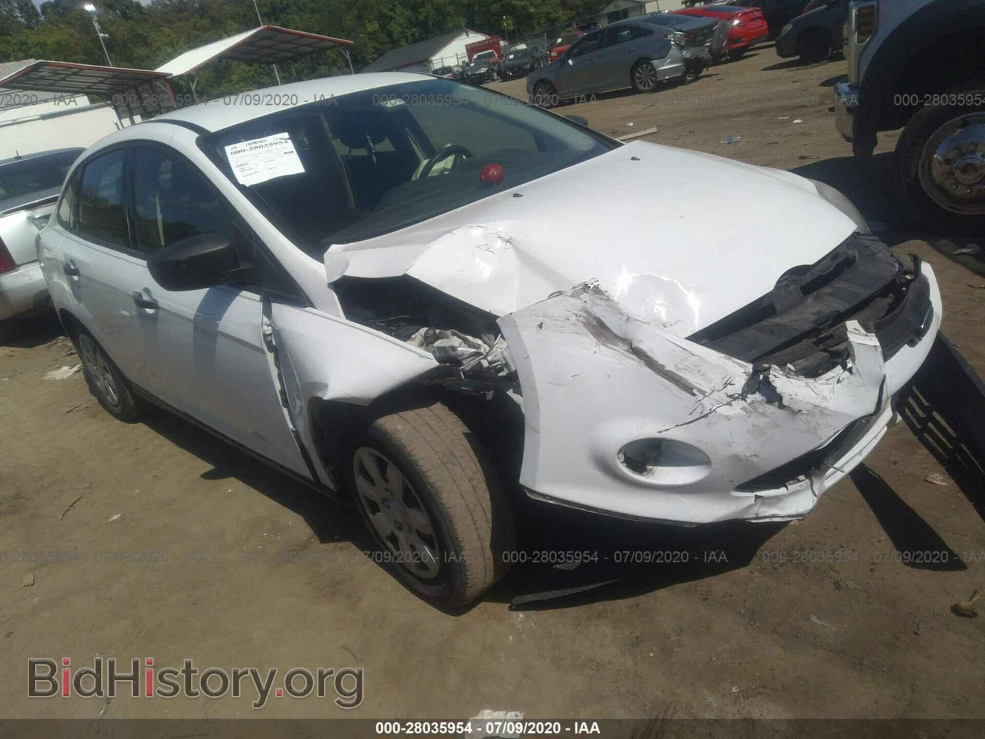 Photo 1FAHP3E28CL246474 - FORD FOCUS 2012