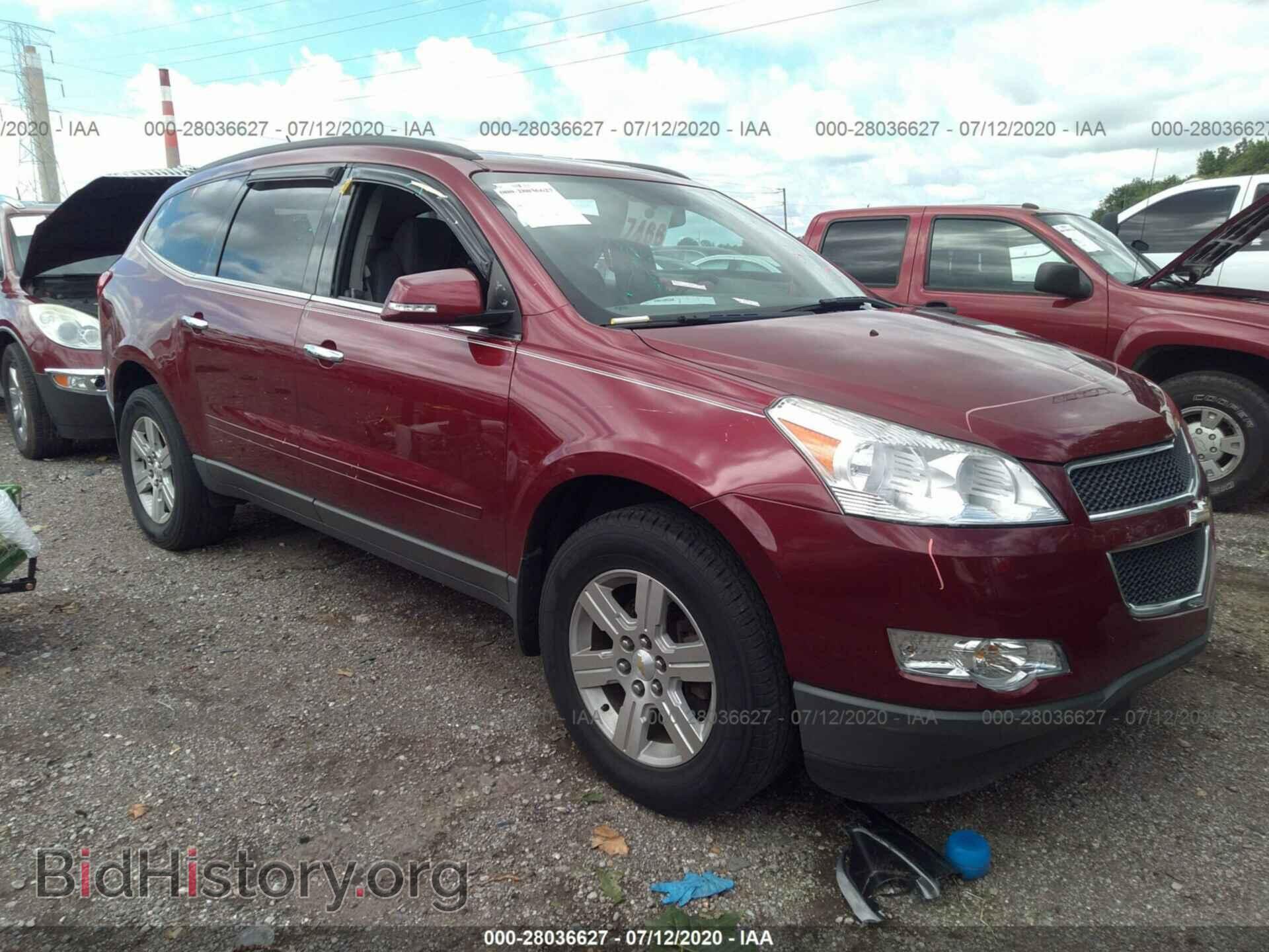 Фотография 1GNKRGED9BJ110374 - CHEVROLET TRAVERSE 2011