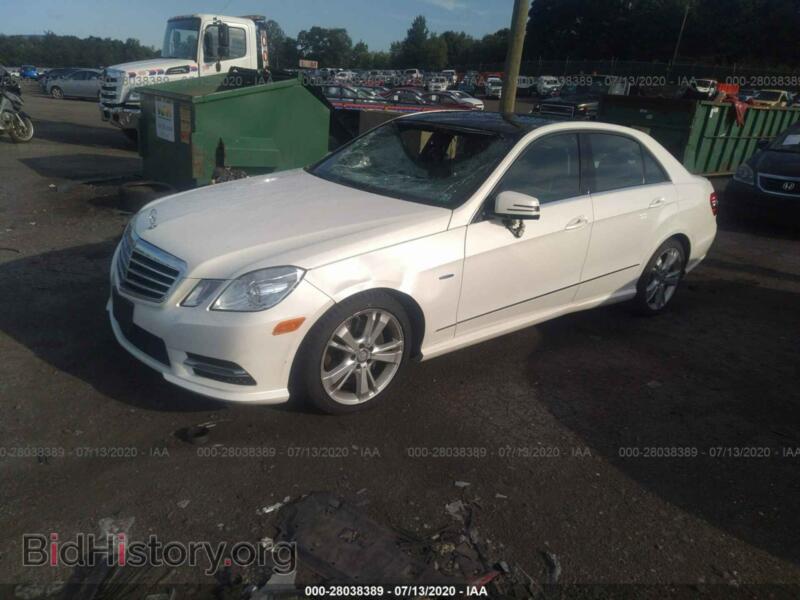 2012 Mercedes-Benz E-CLASS (VIN WDDHF8JB3CA611807) — фото 2 из 11