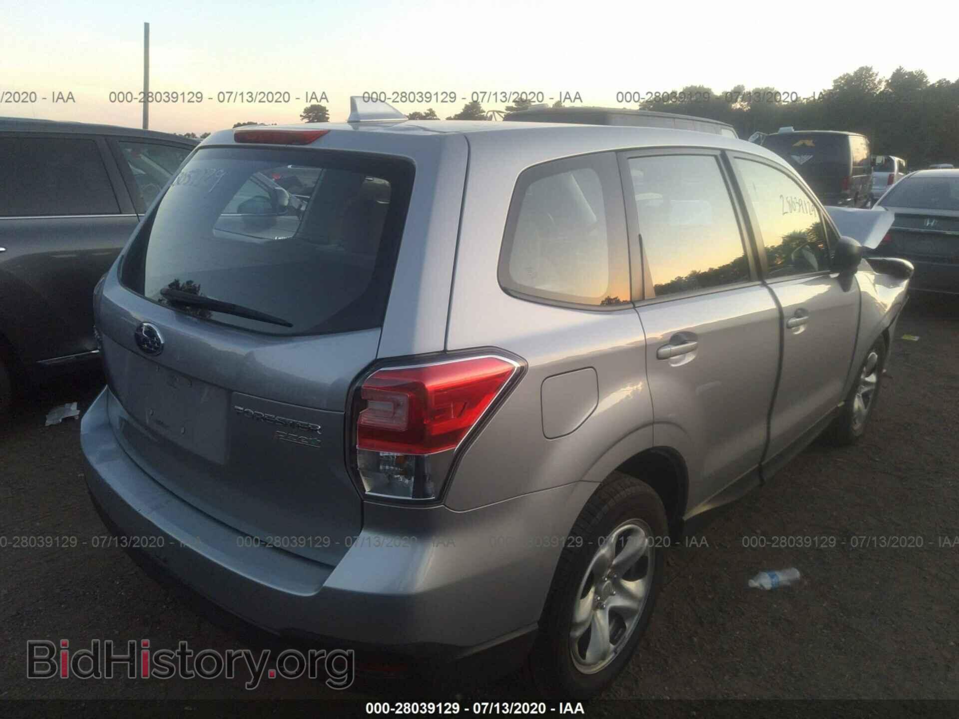 2017 SUBARU FORESTER - VIN: JF2SJAAC7HG589718 - Фото 4