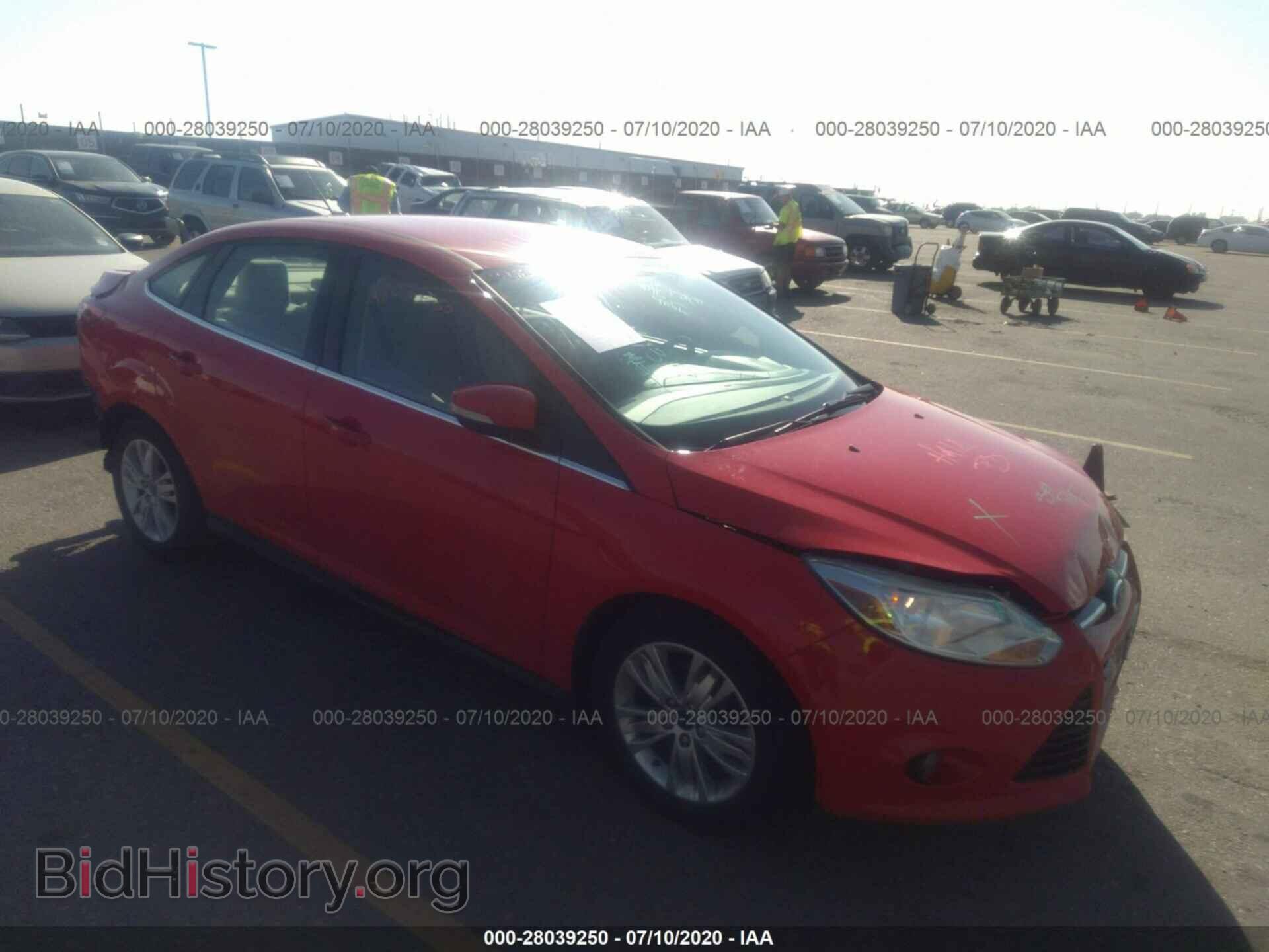 Photo 1FAHP3H22CL180158 - FORD FOCUS 2012