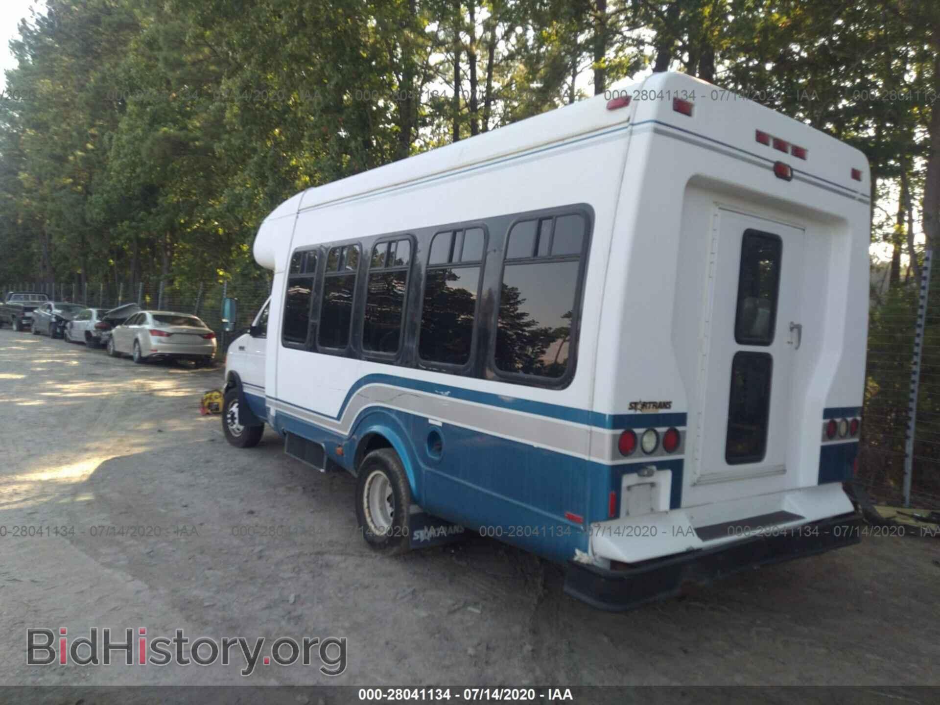 2006 FORD ECONOLINE - VIN: 1FDXE45S16DA62585 - Фото 3
