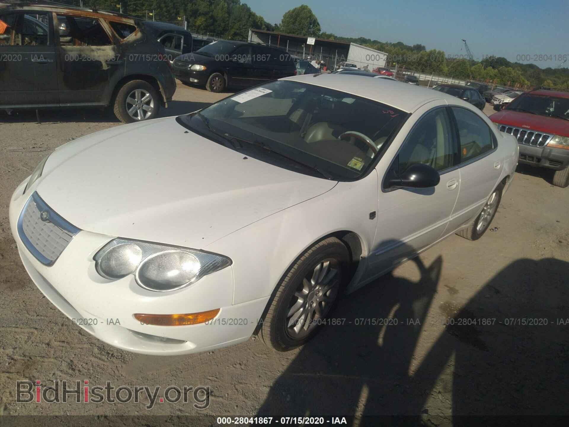 2002 CHRYSLER 300M - VIN: 2C3HE66G12H293325 - Photo 2