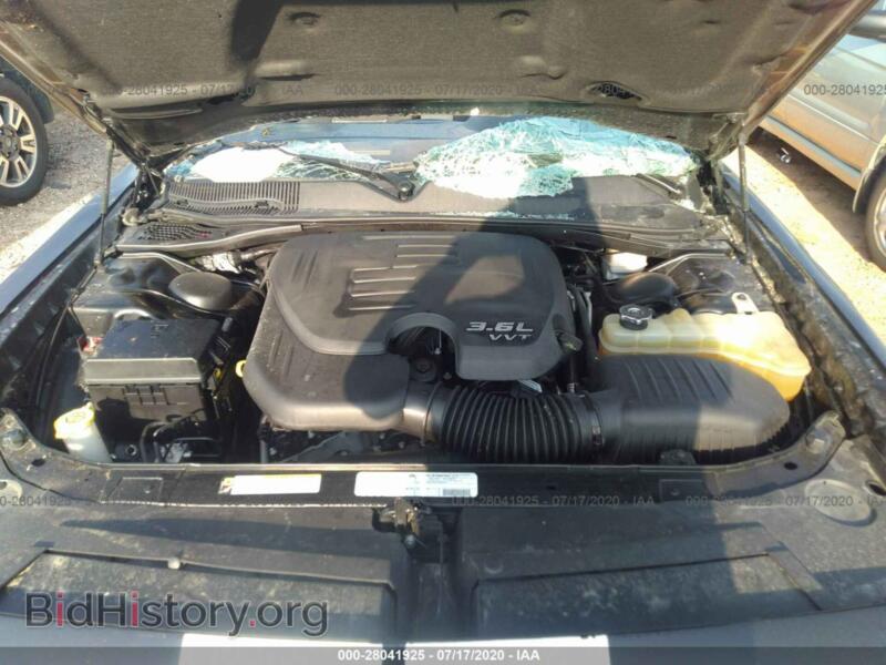 2012 Dodge CHALLENGER (VIN 2C3CDYAG2CH186592) — photo 10 of 11