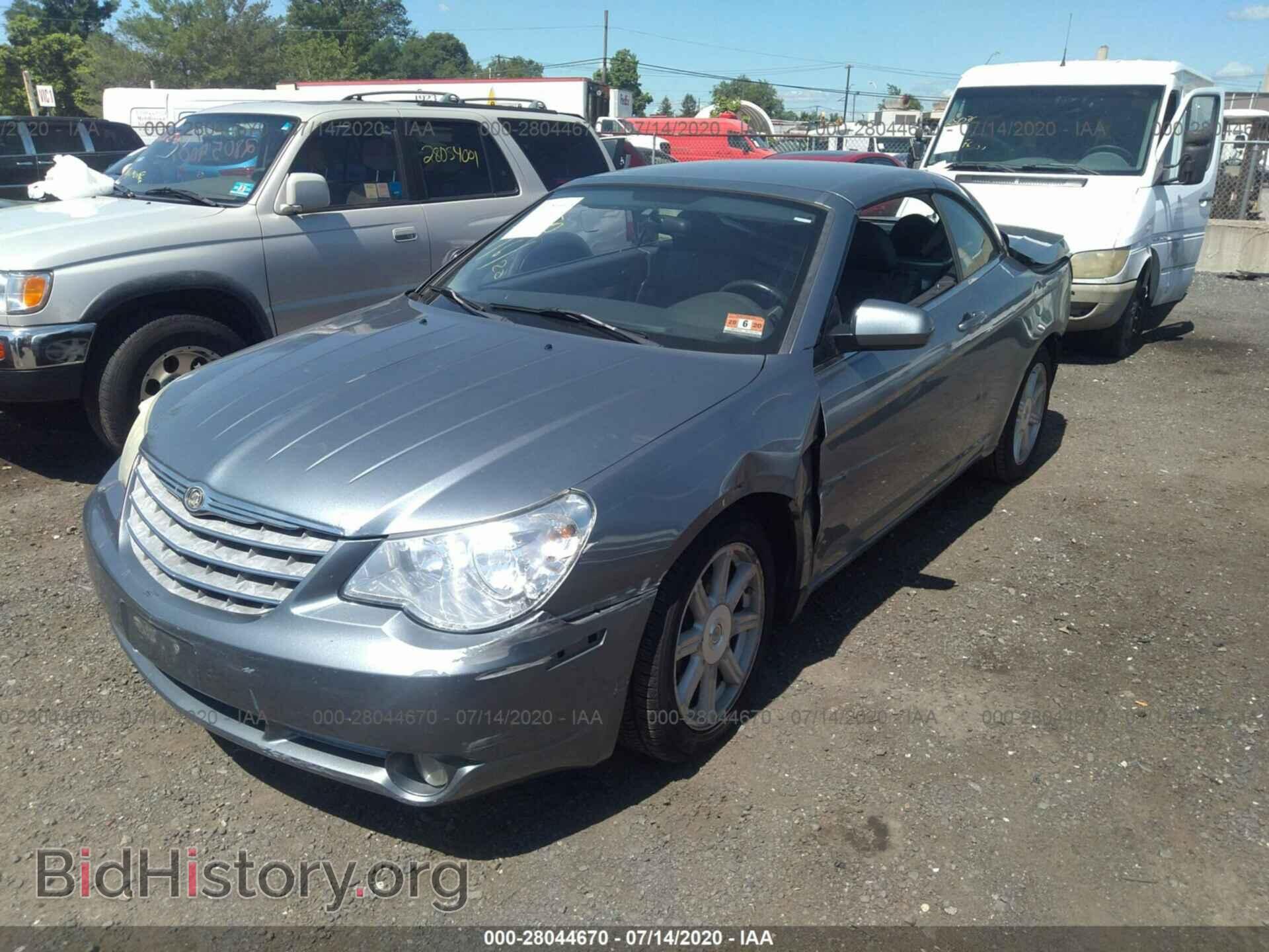2009 CHRYSLER SEBRING - VIN: 1C3LC55D49N543899 - Фото 2