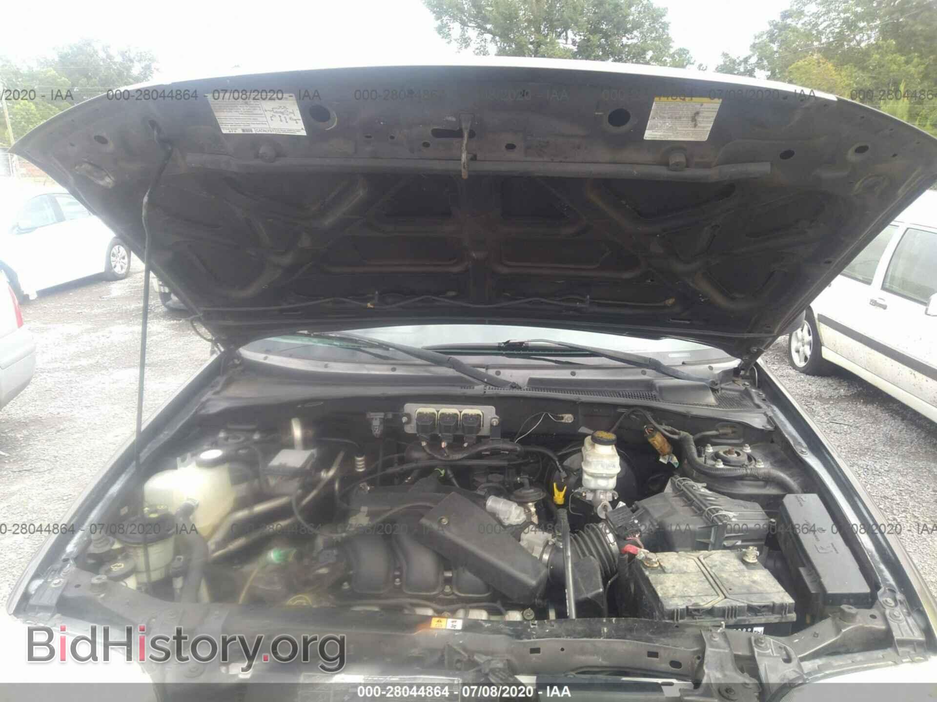 2005 FORD ESCAPE - VIN: 1FMYU93105KC70823 - Фото 10