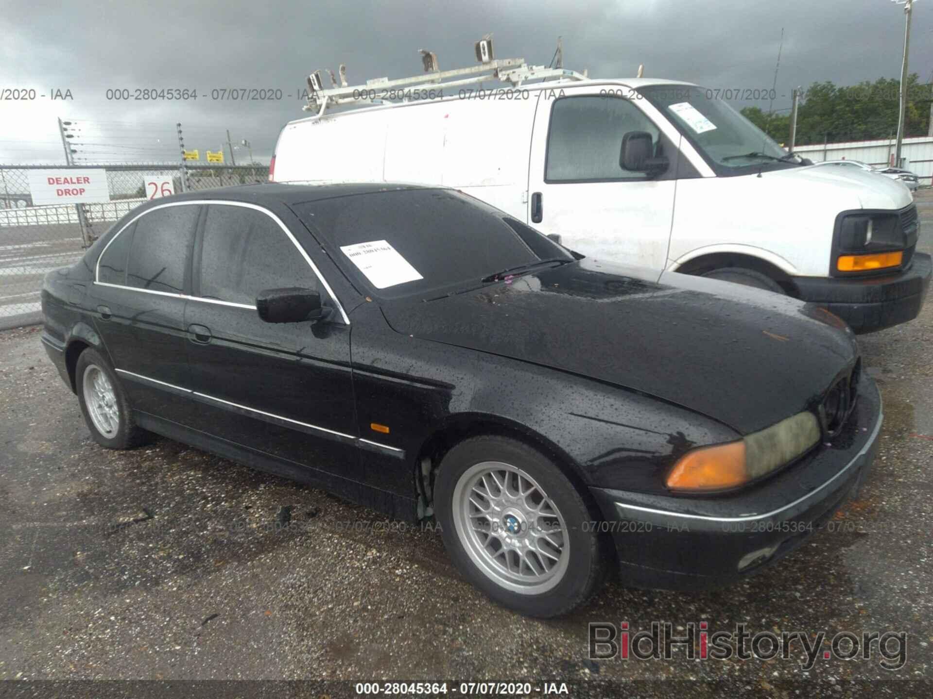 Photo WBADM6346YGV03040 - BMW 528 2000