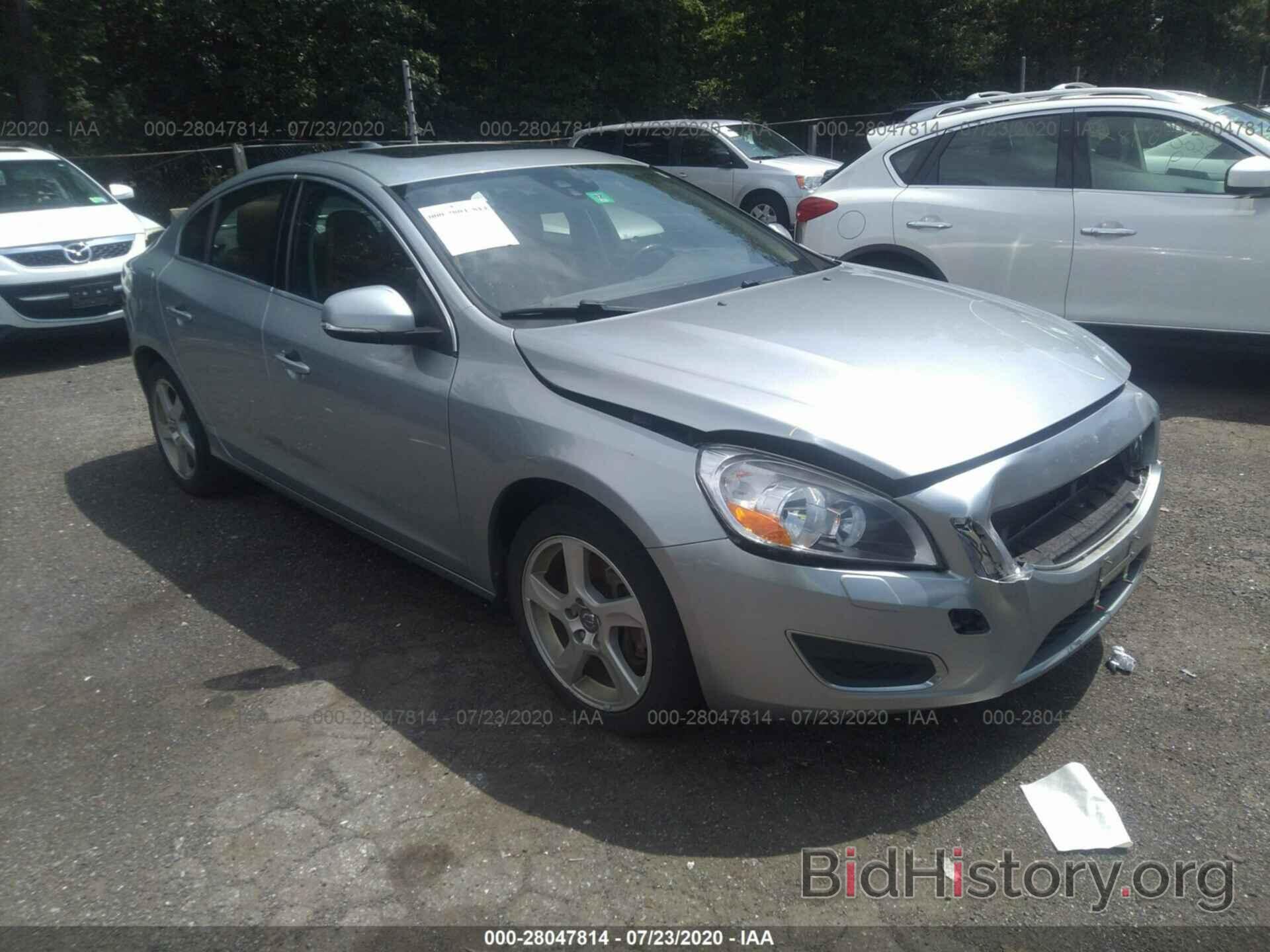Photo YV1612FH2D2209342 - VOLVO S60 2013