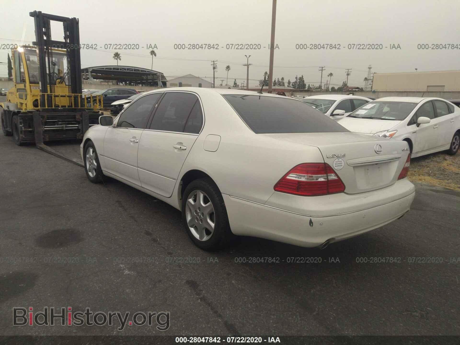 2004 LEXUS LS - VIN: JTHBN36F040159385 - Фото 3