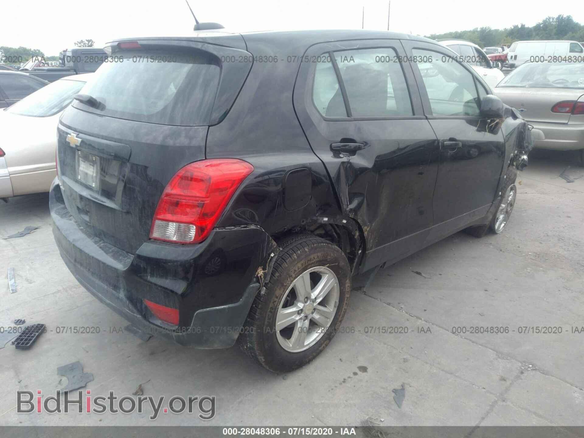 2017 CHEVROLET TRAX - VIN: 3GNCJNSB4HL195824 - Фото 4