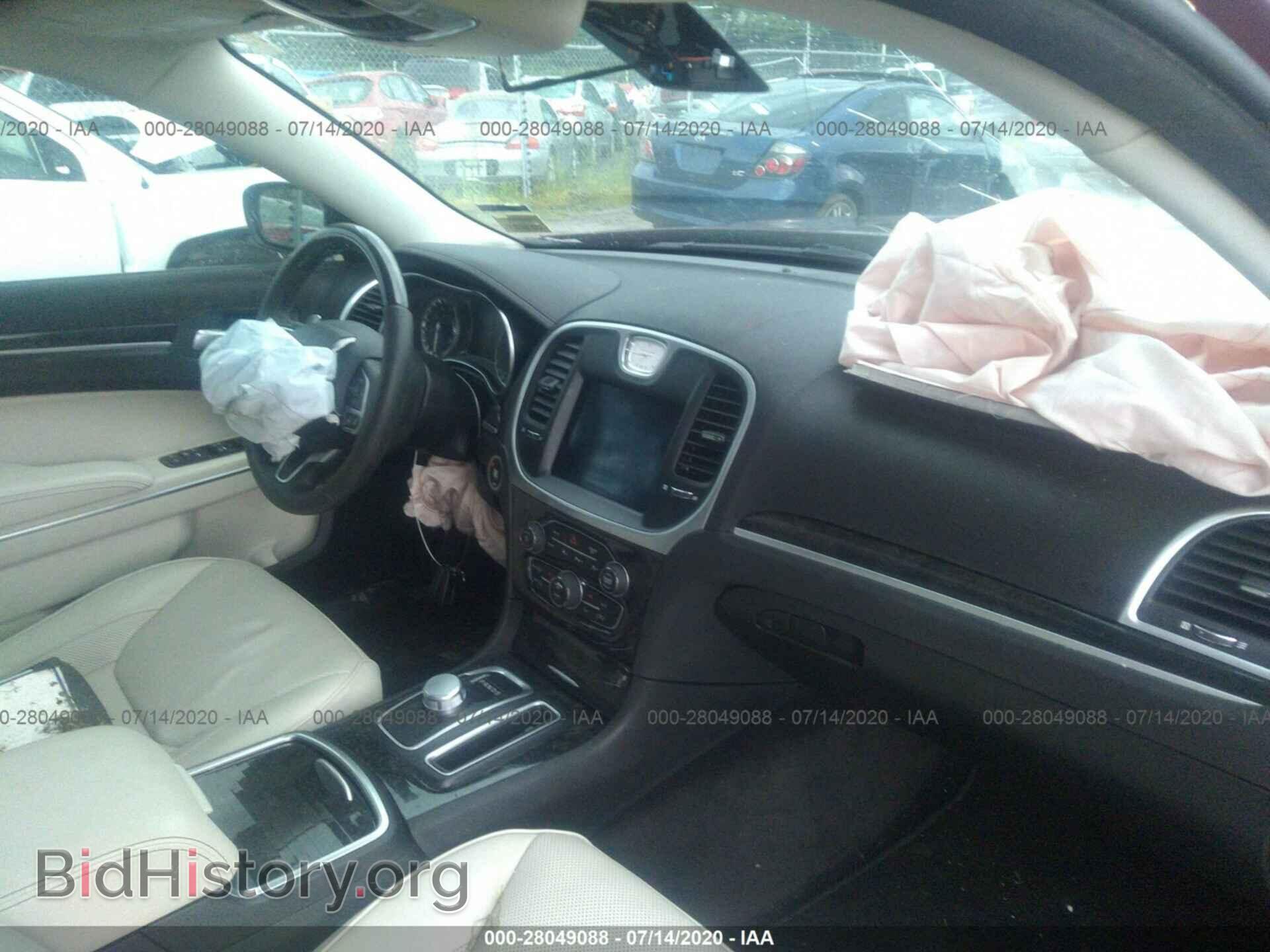 2017 CHRYSLER 300 - VIN: 2C3CCAET4HH530724 - Фото 5