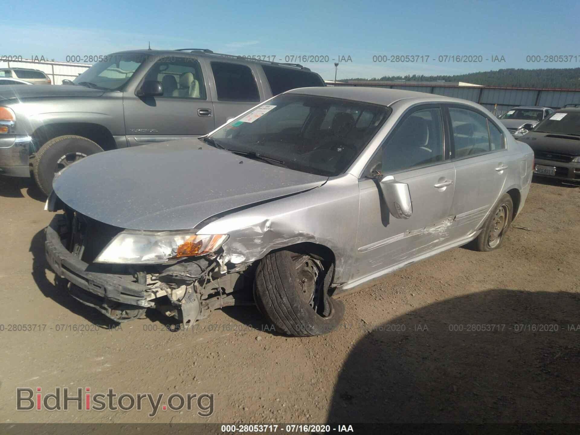 2009 KIA OPTIMA - VIN: KNAGE228295292617 - Фото 2