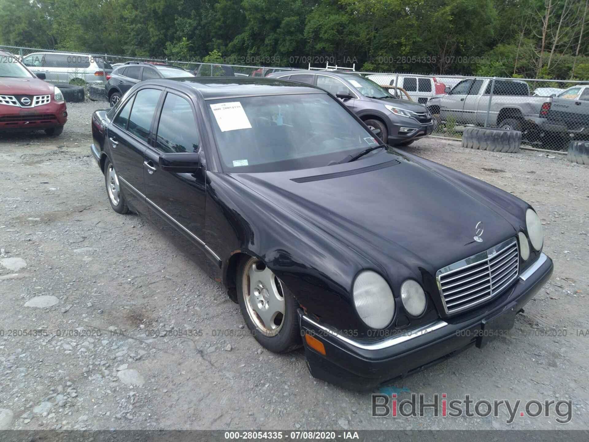 Фотография WDBJF55FXVA363645 - MERCEDES-BENZ E 1997