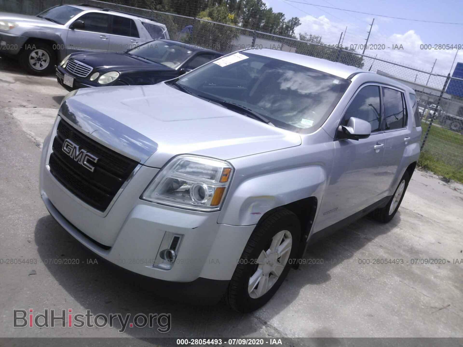 2011 GMC TERRAIN - VIN: 2CTALMEC9B6479717 - Photo 2