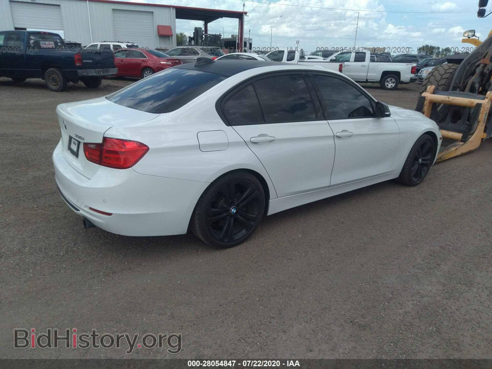 2013 BMW 335 - VIN: WBA3A9C59DF476530 - Фото 4