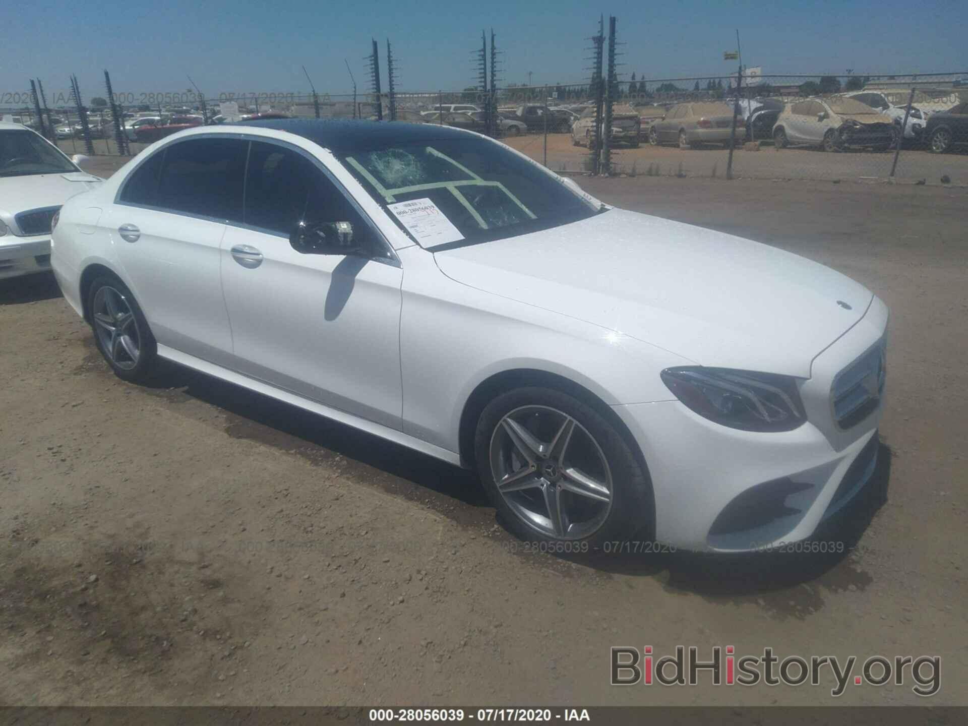 Photo WDDZF6JB4KA517815 - MERCEDES-BENZ E-CLASS 2019