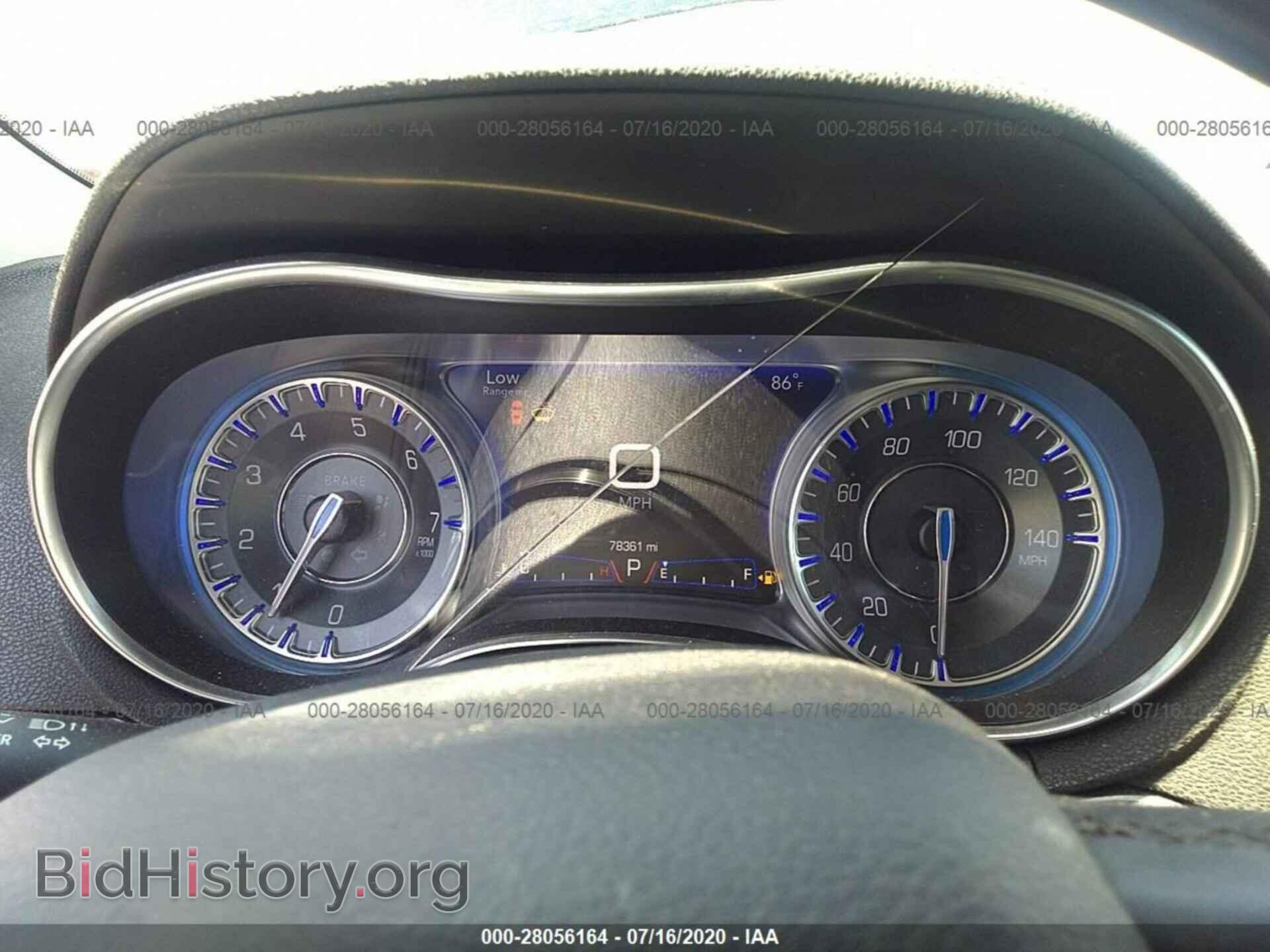 2017 CHRYSLER 300 - VIN: 2C3CCAKG2HH566676 - Фото 7