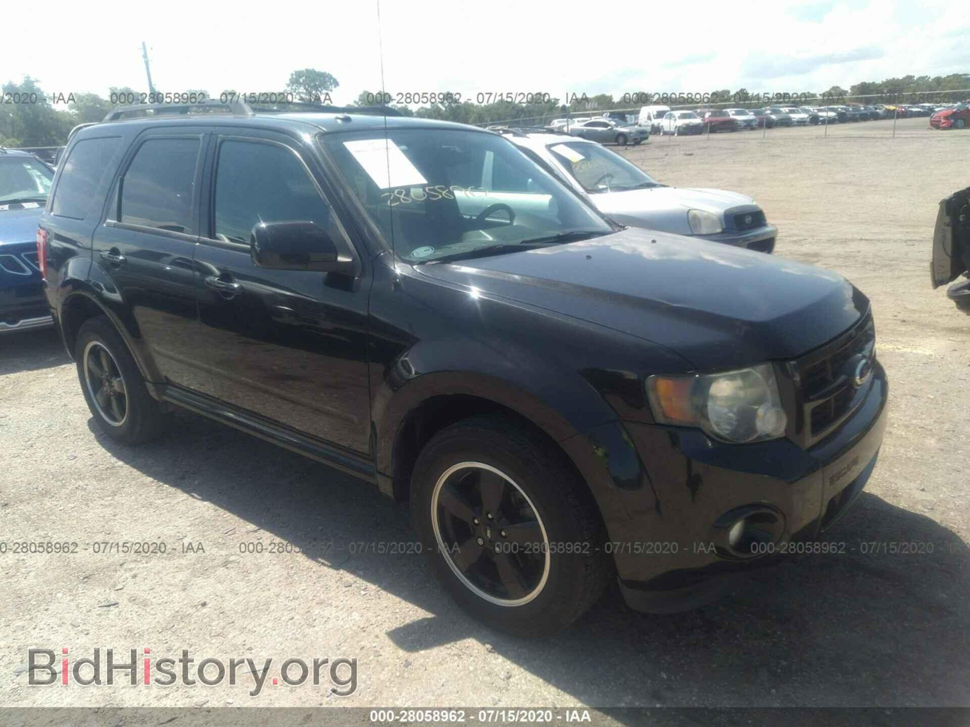 Фотография 1FMCU0DG7BKA04543 - FORD ESCAPE 2011