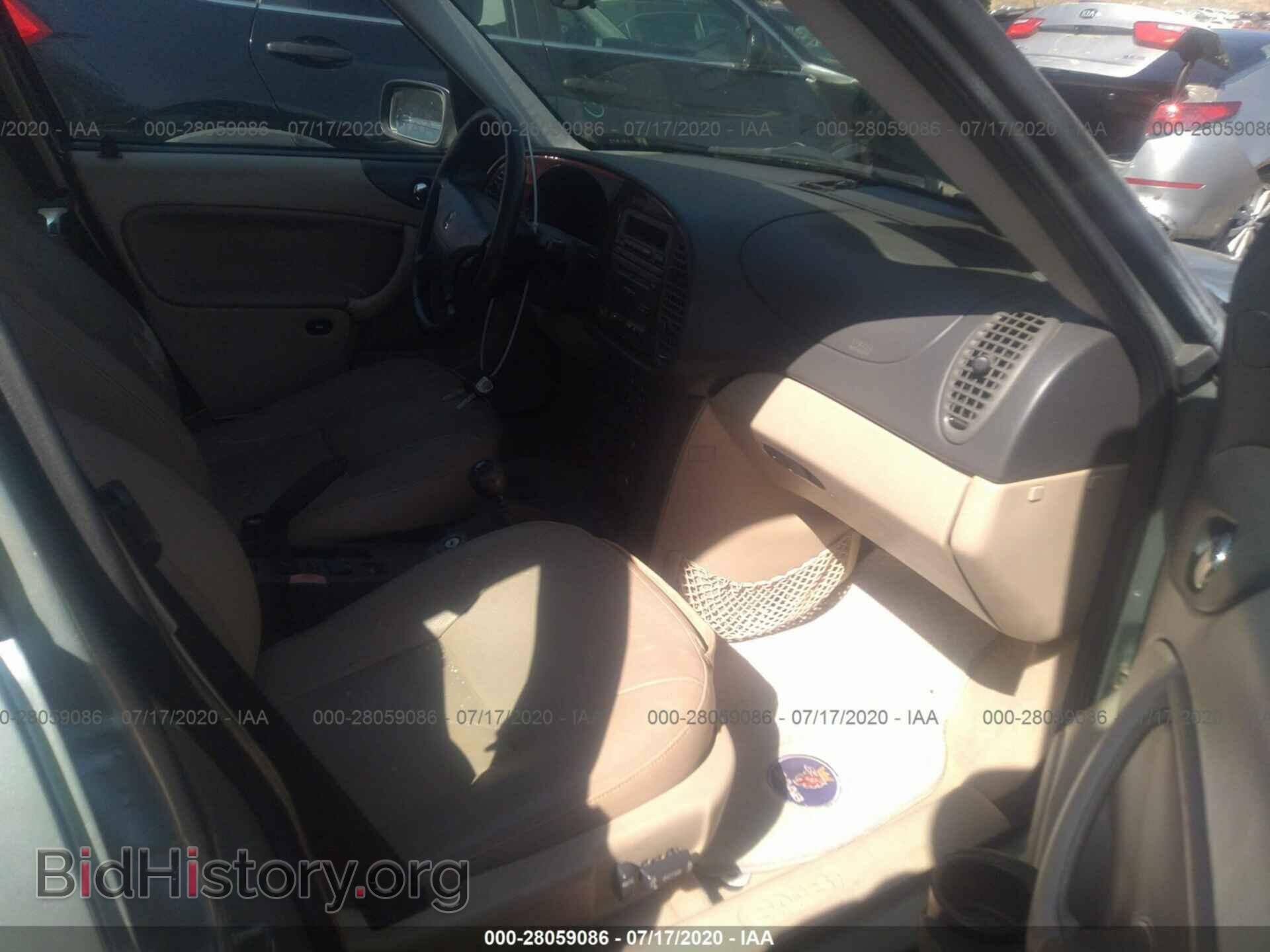 2002 SAAB 9-3 - VIN: YS3DF55K022025181 - Photo 5