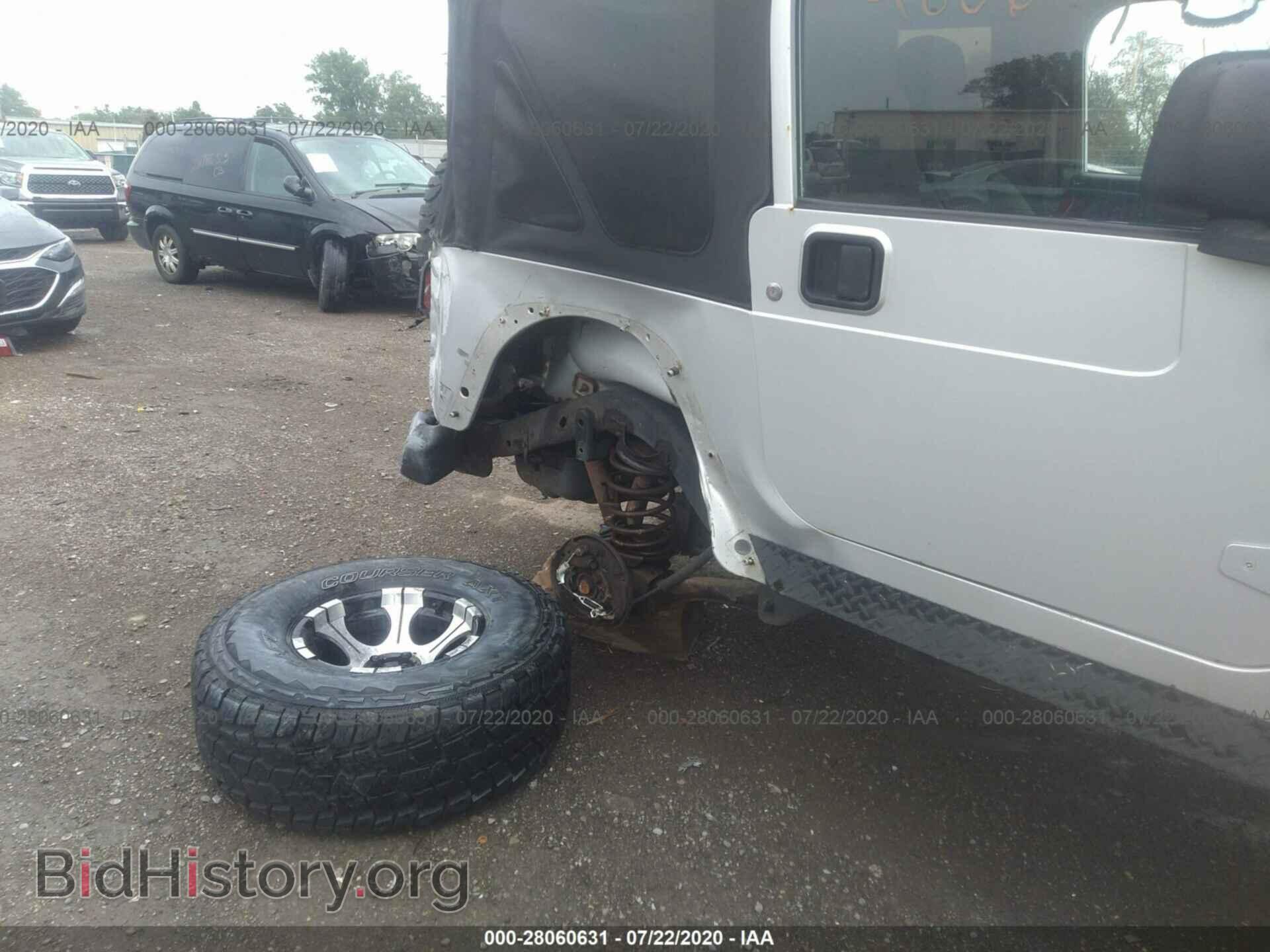 2005 JEEP WRANGLER - VIN: 1J4FA39S55P352111 - Photo 6