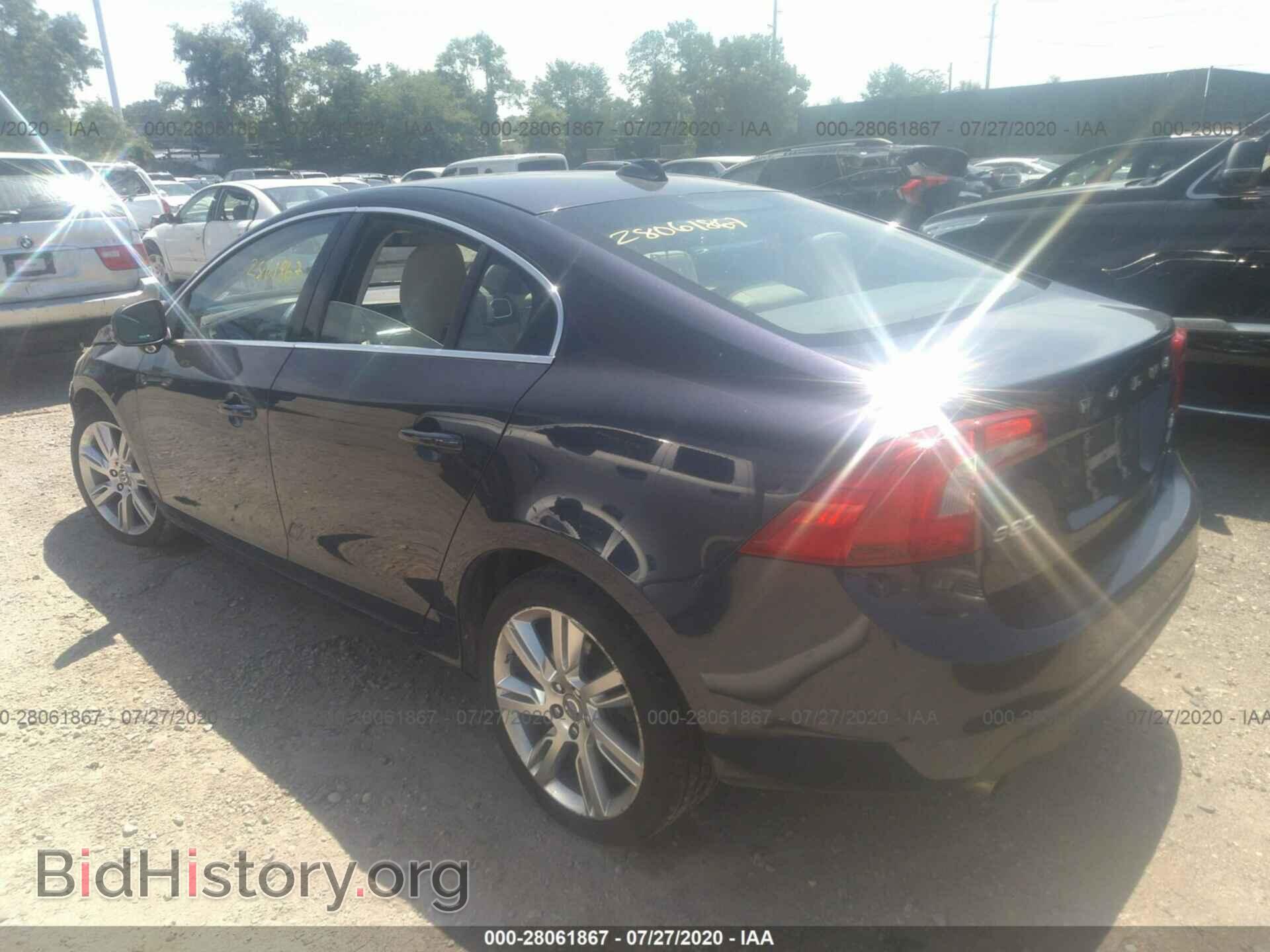 2011 VOLVO S60 - VIN: YV1902FH9B2017610 - Фото 3