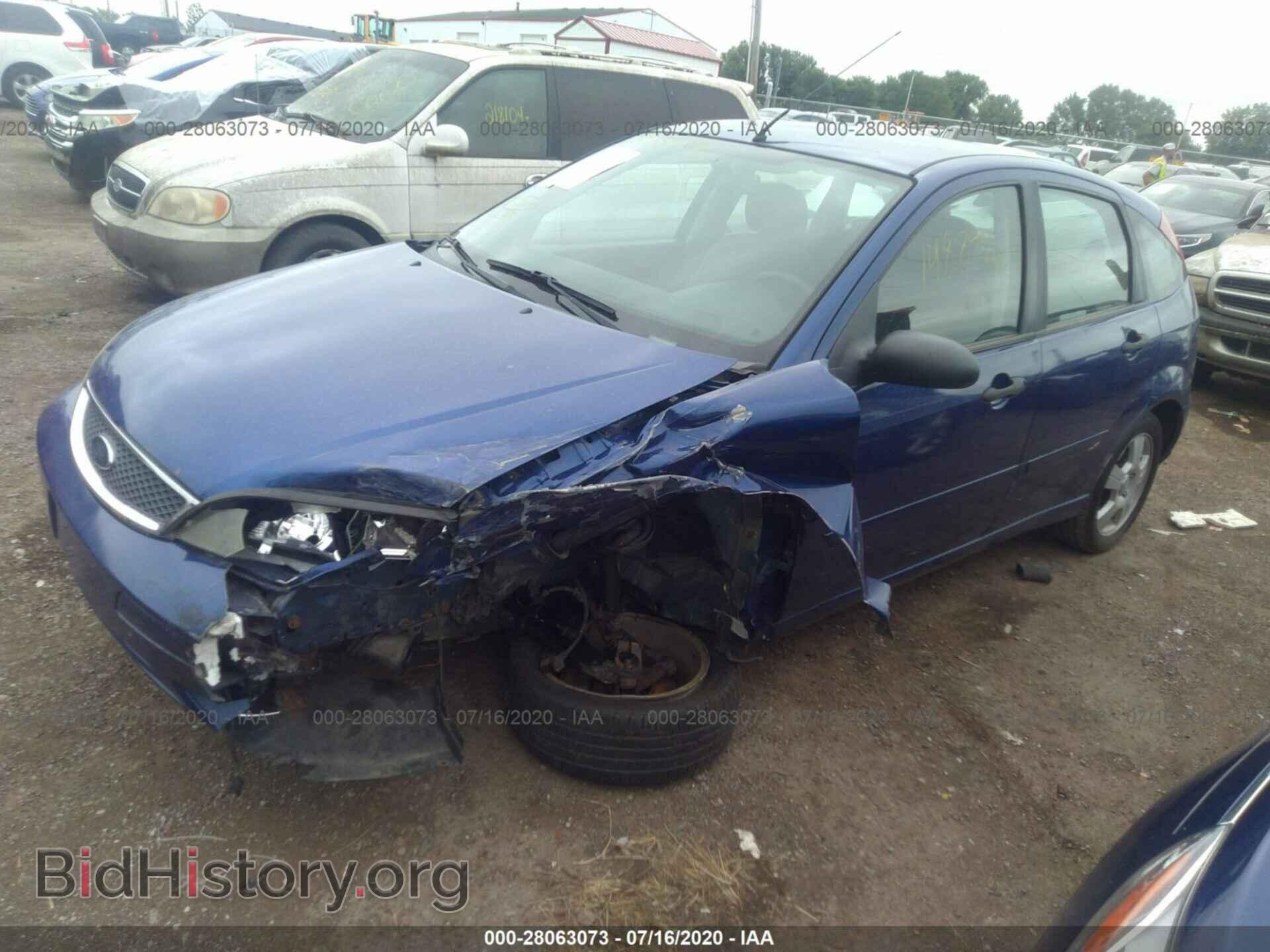 2005 FORD FOCUS - VIN: 3FAFP37N65R131276 - Фото 2