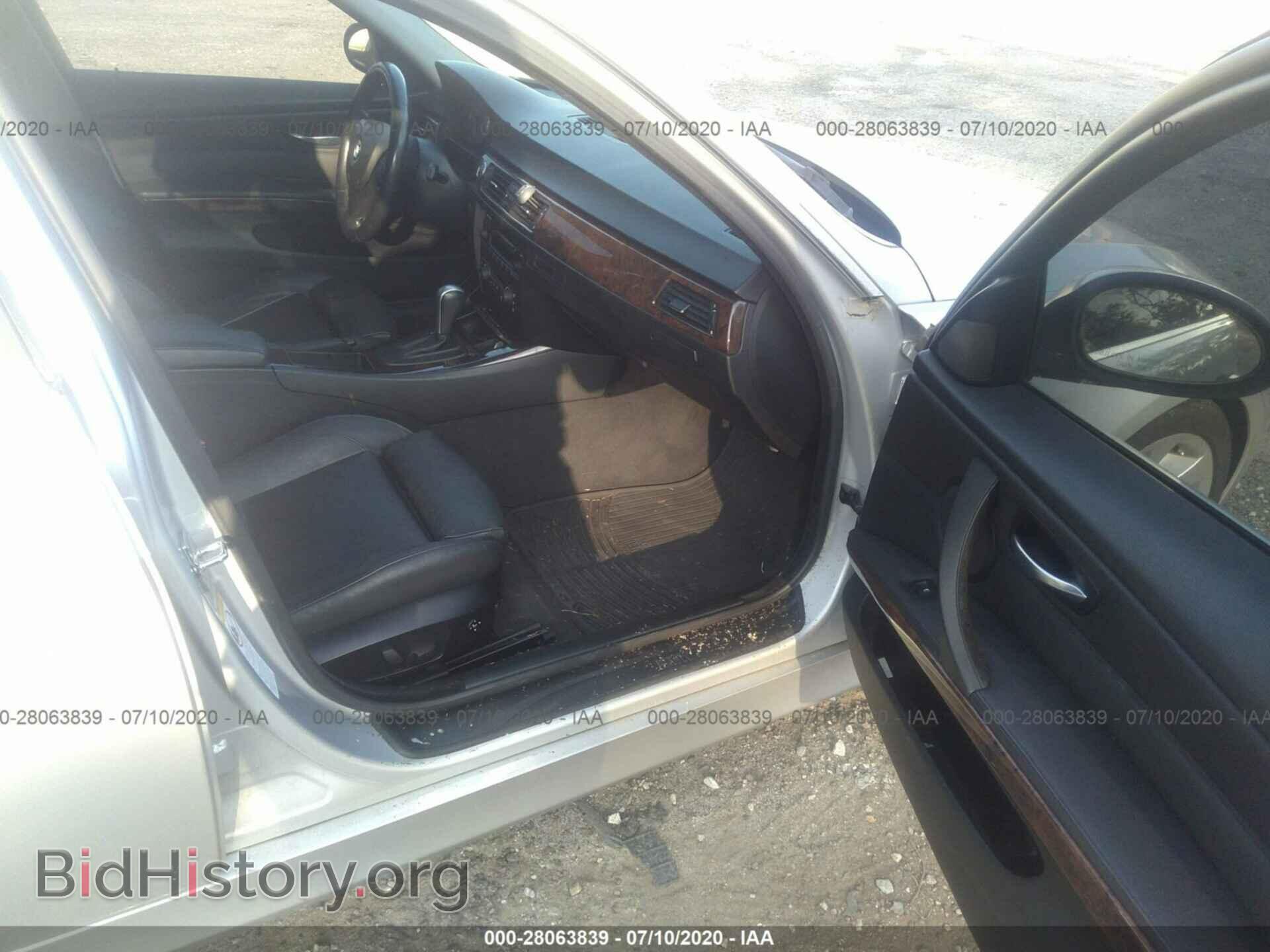 2006 BMW 330 - VIN: WBAVB33596KS37265 - Фото 5