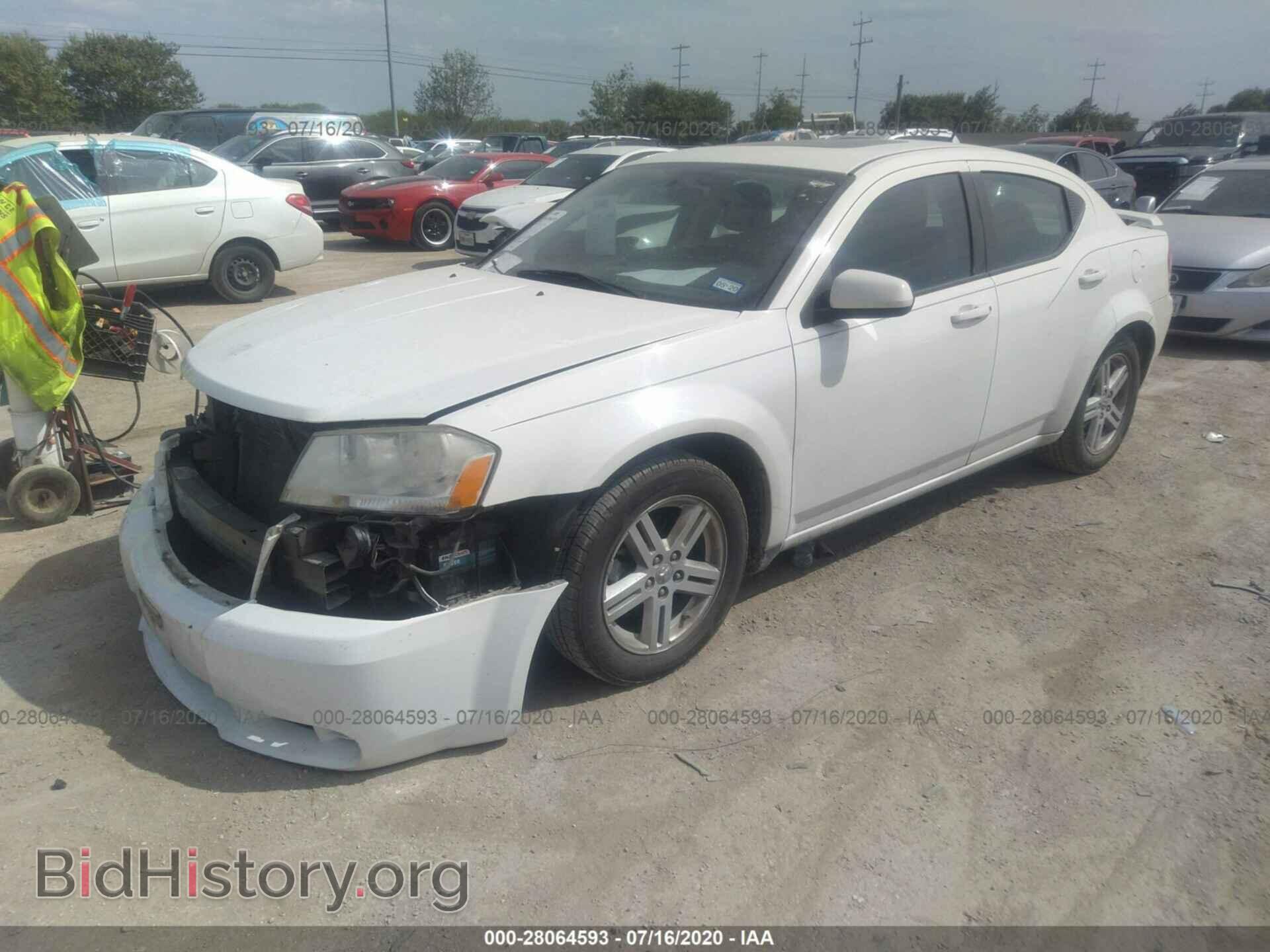 2010 DODGE AVENGER - VIN: 1B3CC1FBXAN230802 - Фото 2