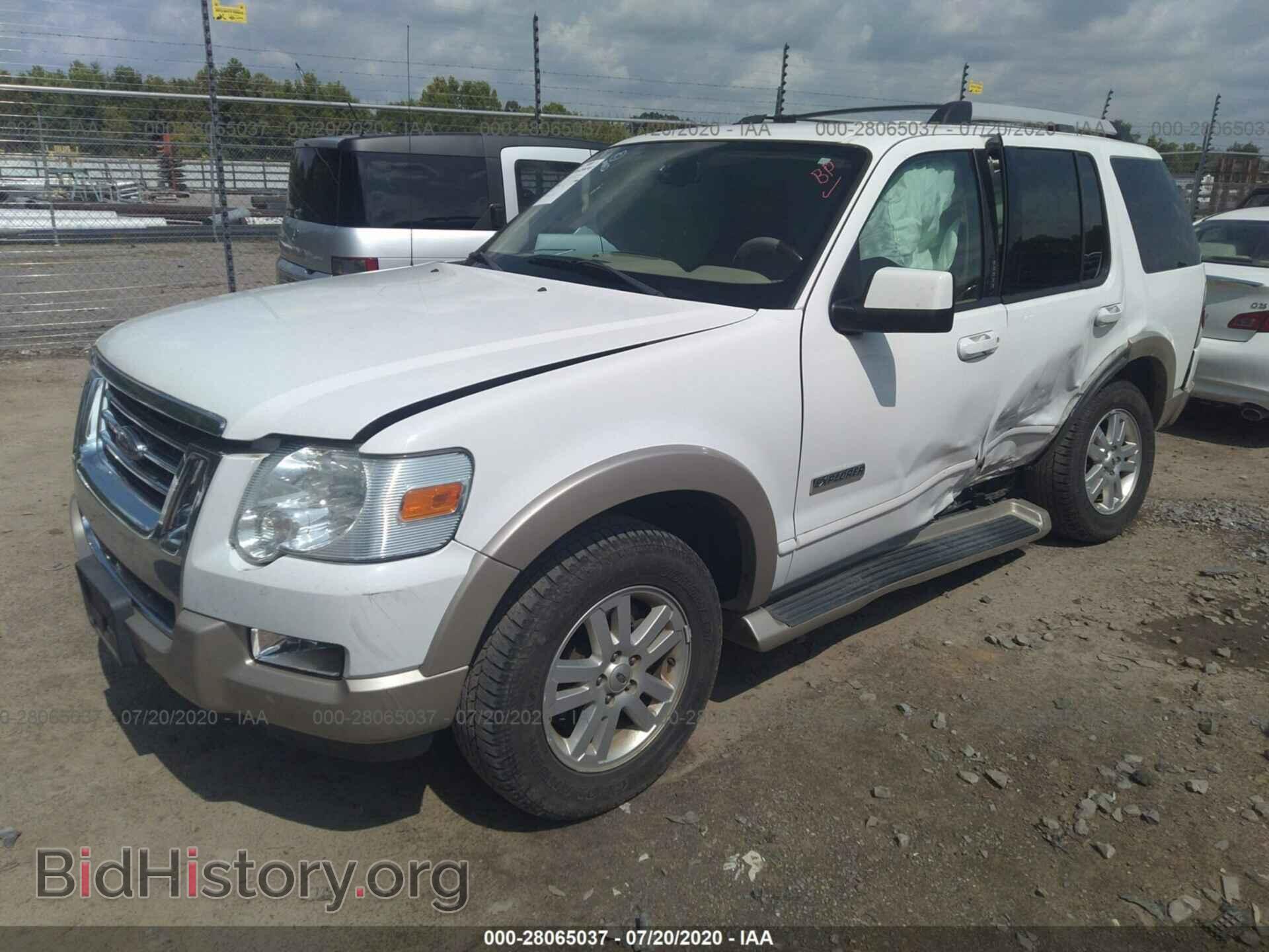 2006 FORD EXPLORER - VIN: 1FMEU64E06UB09607 - Фото 2