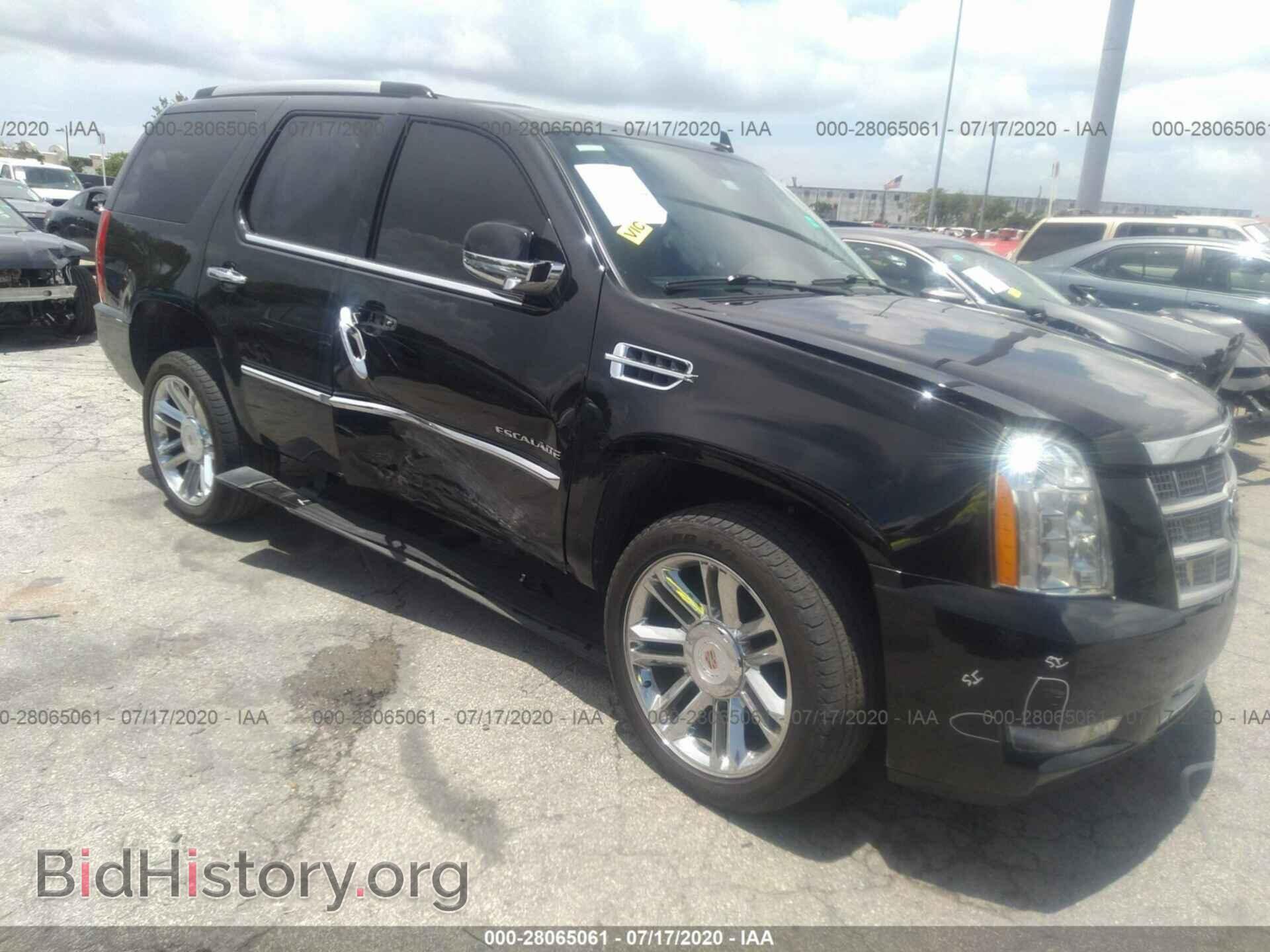 Photo 1GYS3DEF7DR220252 - CADILLAC ESCALADE 2013