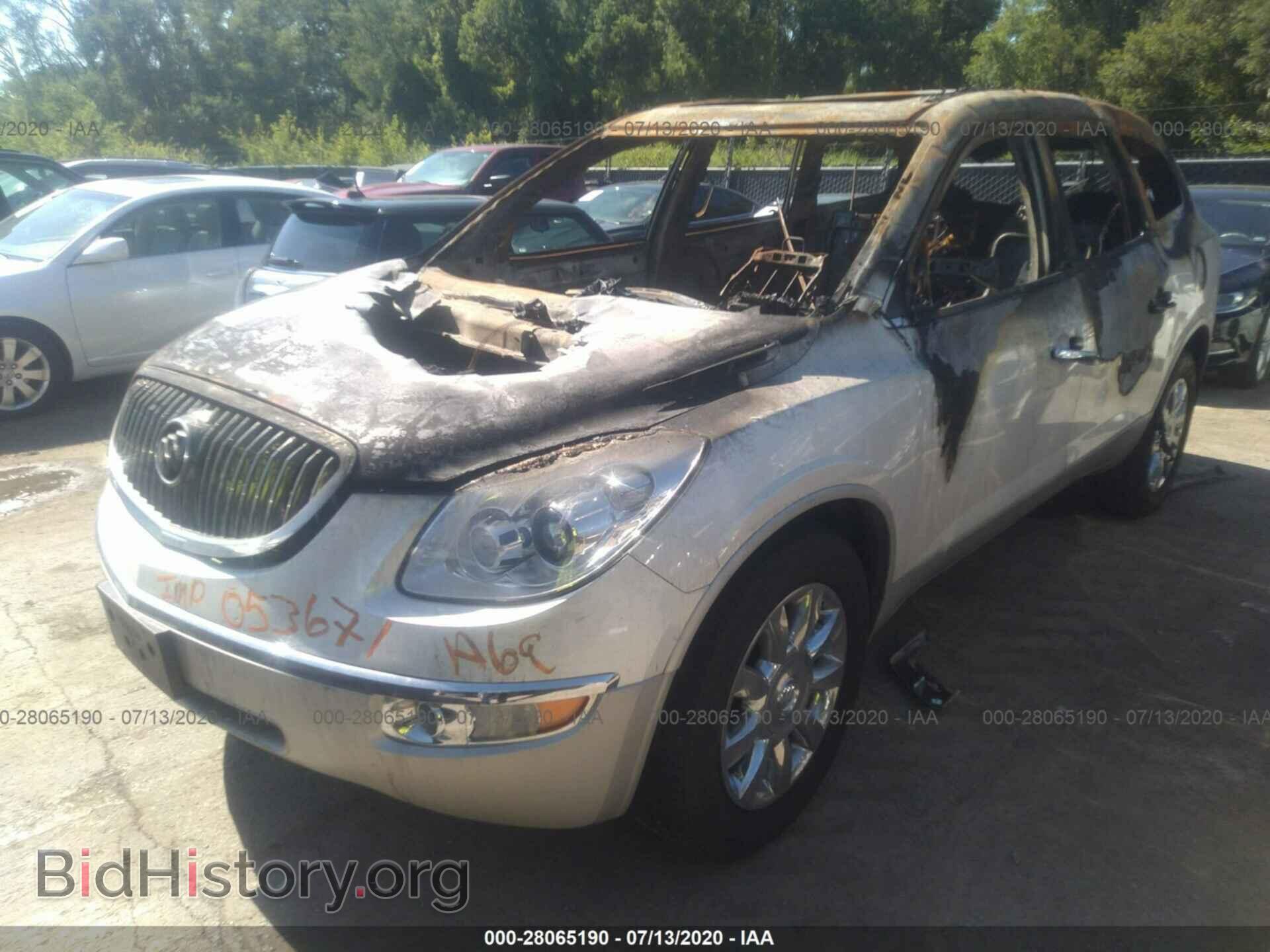 2012 BUICK ENCLAVE - VIN: 5GAKVCED4CJ131018 - Фото 2
