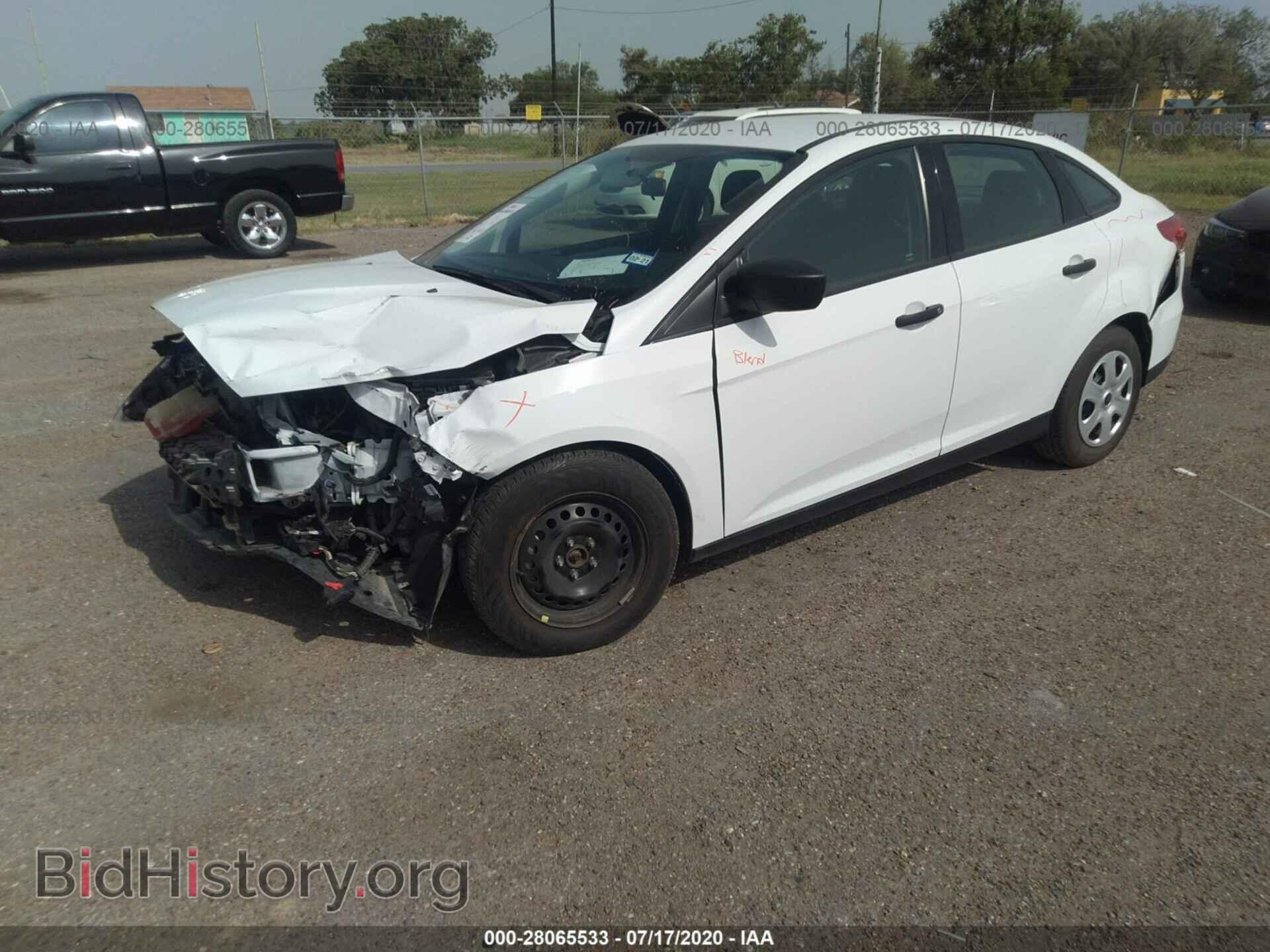 2017 FORD FOCUS - VIN: 1FADP3E23HL214330 - Photo 2