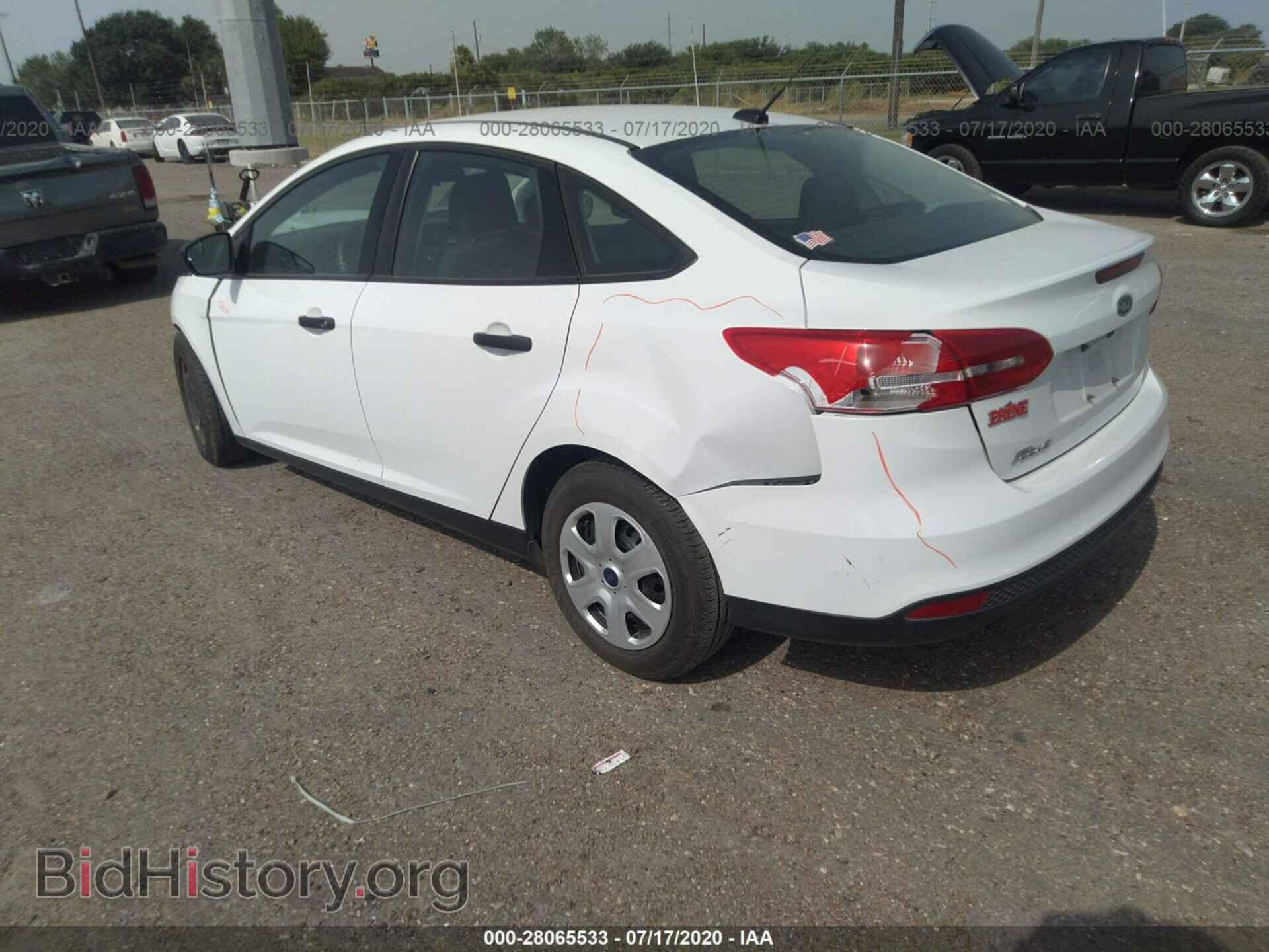 2017 FORD FOCUS - VIN: 1FADP3E23HL214330 - Photo 3