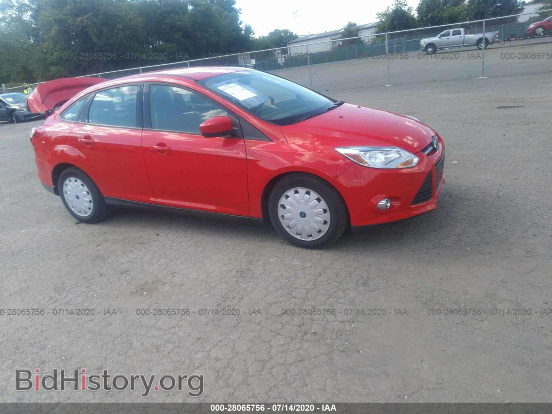 Photo 1FAHP3F25CL225354 - FORD FOCUS 2012
