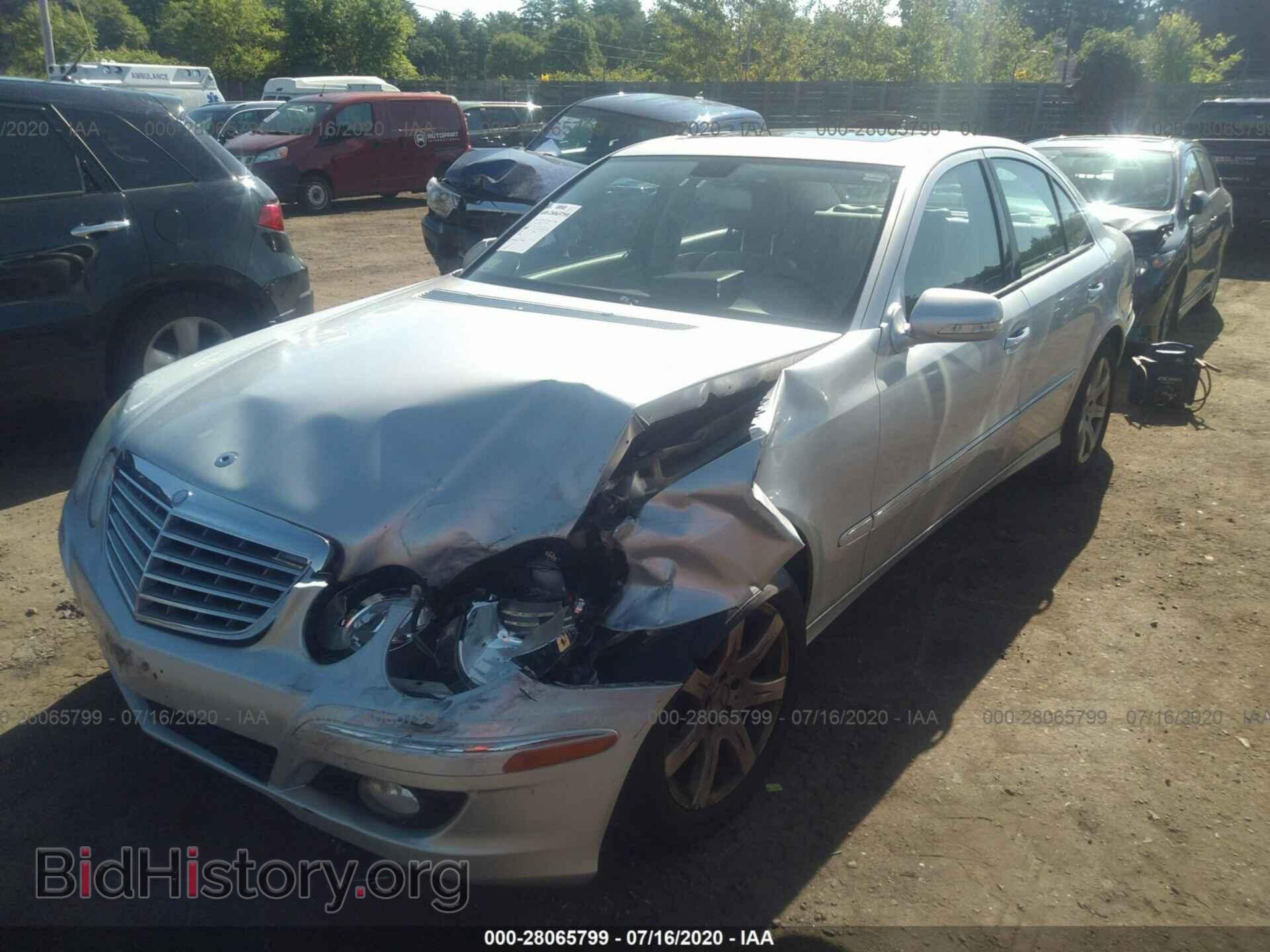 2007 MERCEDES-BENZ E-CLASS - VIN: WDBUF87X27B124592 - Фото 2
